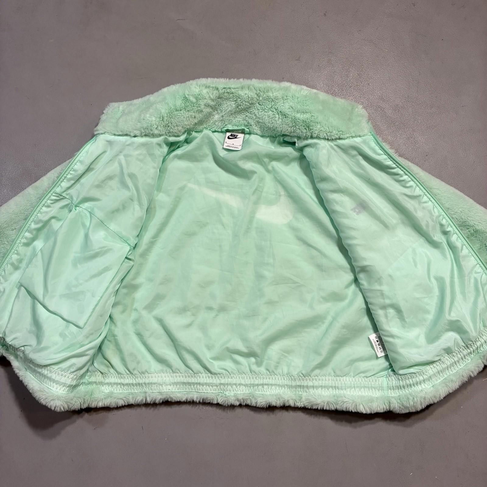 Nike nike mint green fluffy faux fur cropped jacket Size M / US 6-8 / IT 42-44 - 4 Thumbnail