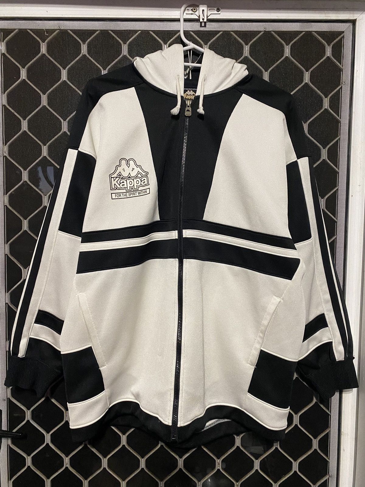 Vintage Vintage 80’s/90’s hooded Kappa tracksuit jacket. Size US L / EU 52-54 / 3 - 1 Thumbnail