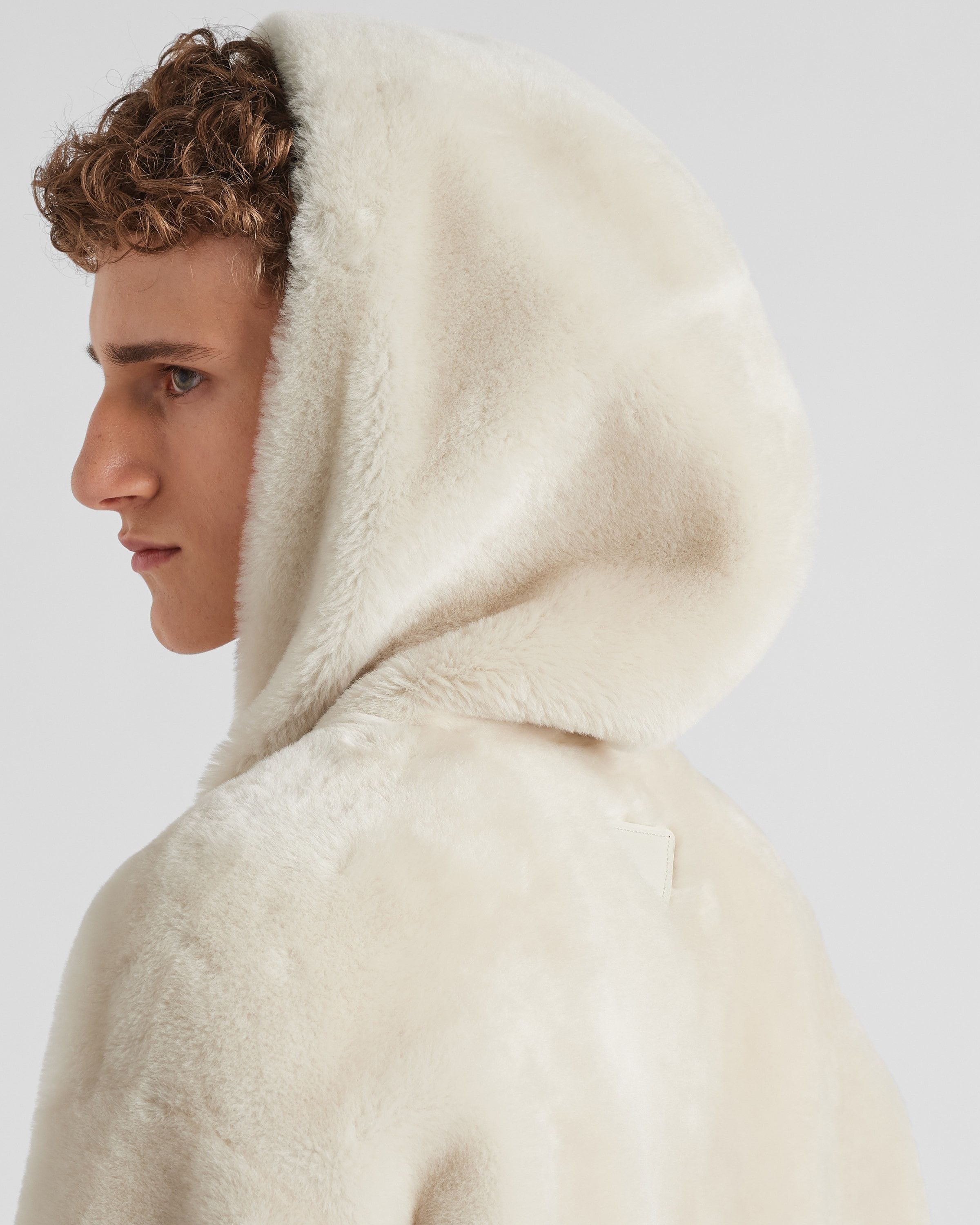 Prada o1bcso1str1025 Montone Shearling Jacket in Ivory Size US L / EU 52-54 / 3 - 5 Thumbnail