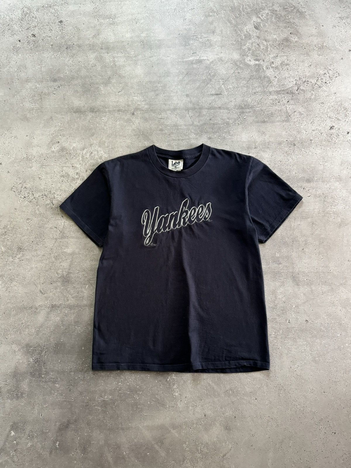 MLB × Vintage Vintage 90s MLB New York Yankees by Lee T-Shirt Size US L / EU 52-54 / 3 - 1 Thumbnail