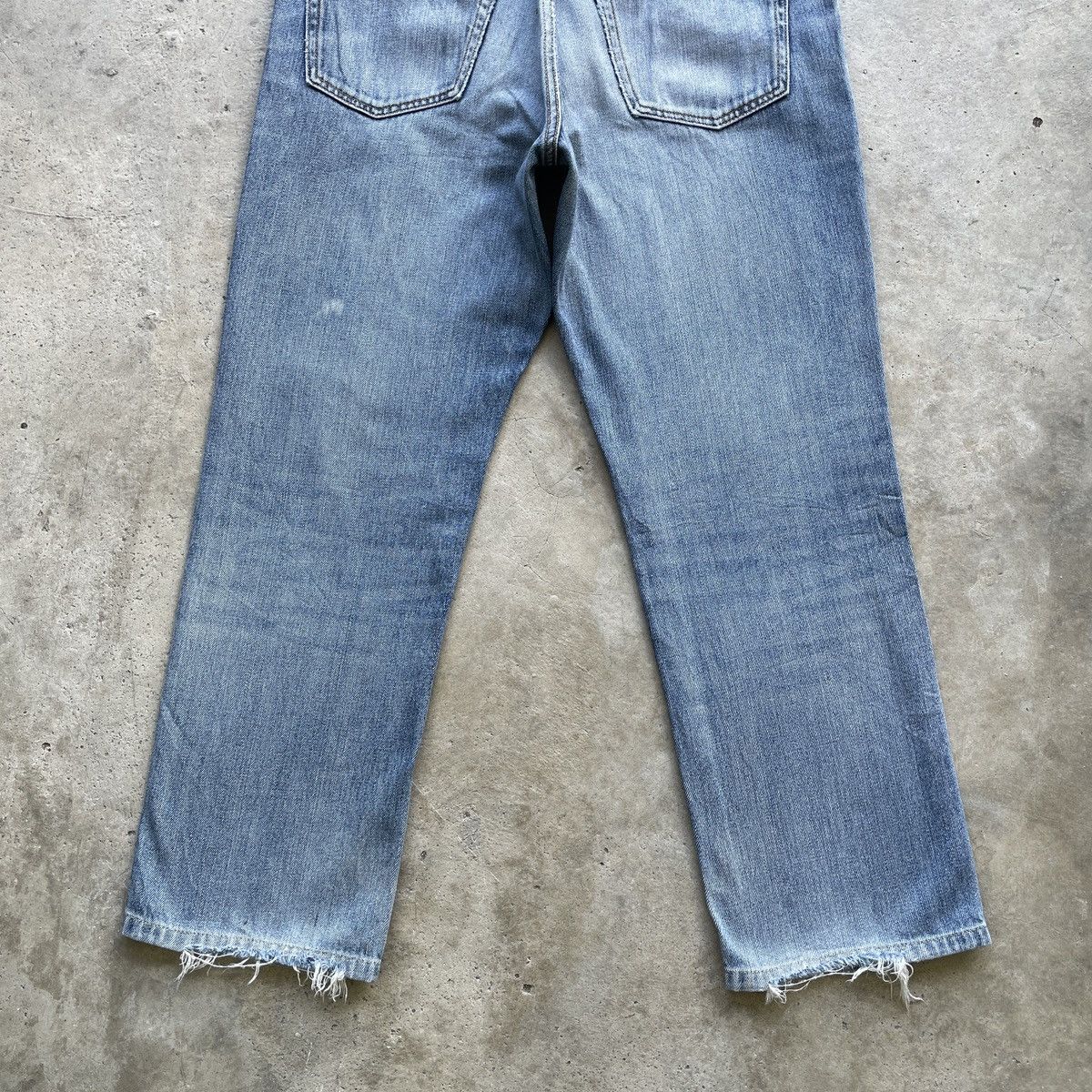 Japanese Brand Vintage Japanese Distressed Faded Jeans Denim Pants W34 Size US 34 / EU 50 - 9 Thumbnail