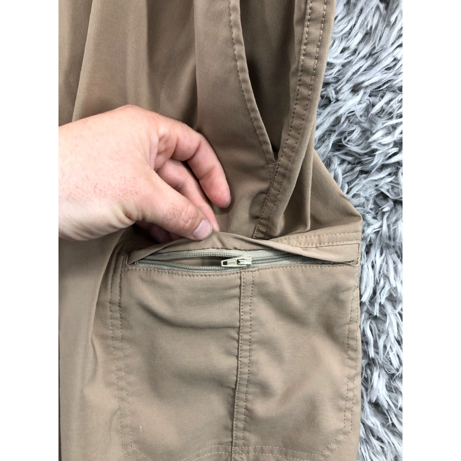 Chaps Chaps Mens Golf Shorts Cargo 5-Pocket Beige Medium Wash Regular 40 in Belt Loops Mid Rise 9 In Inseam Cotton Blend Logo Size US 40 / EU 56 - 4 Thumbnail