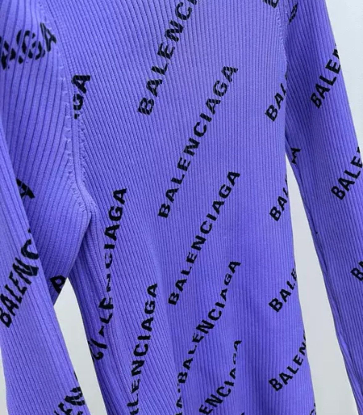 Balenciaga Balenciaga full logo knitted base shirt2412-Nextarrow Size US S / EU 44-46 / 1 - 3 Thumbnail