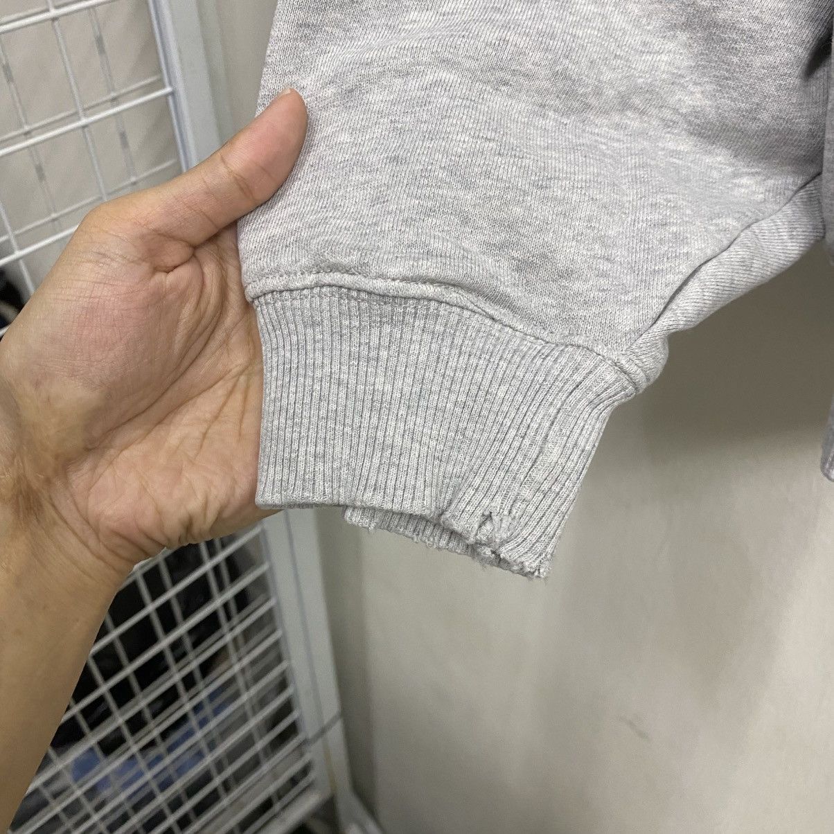 Acne Studios Boxy Yana Face PSS17 Sweatshirt Made in Portugal Size US XS / EU 42 / 0 - 6 Thumbnail