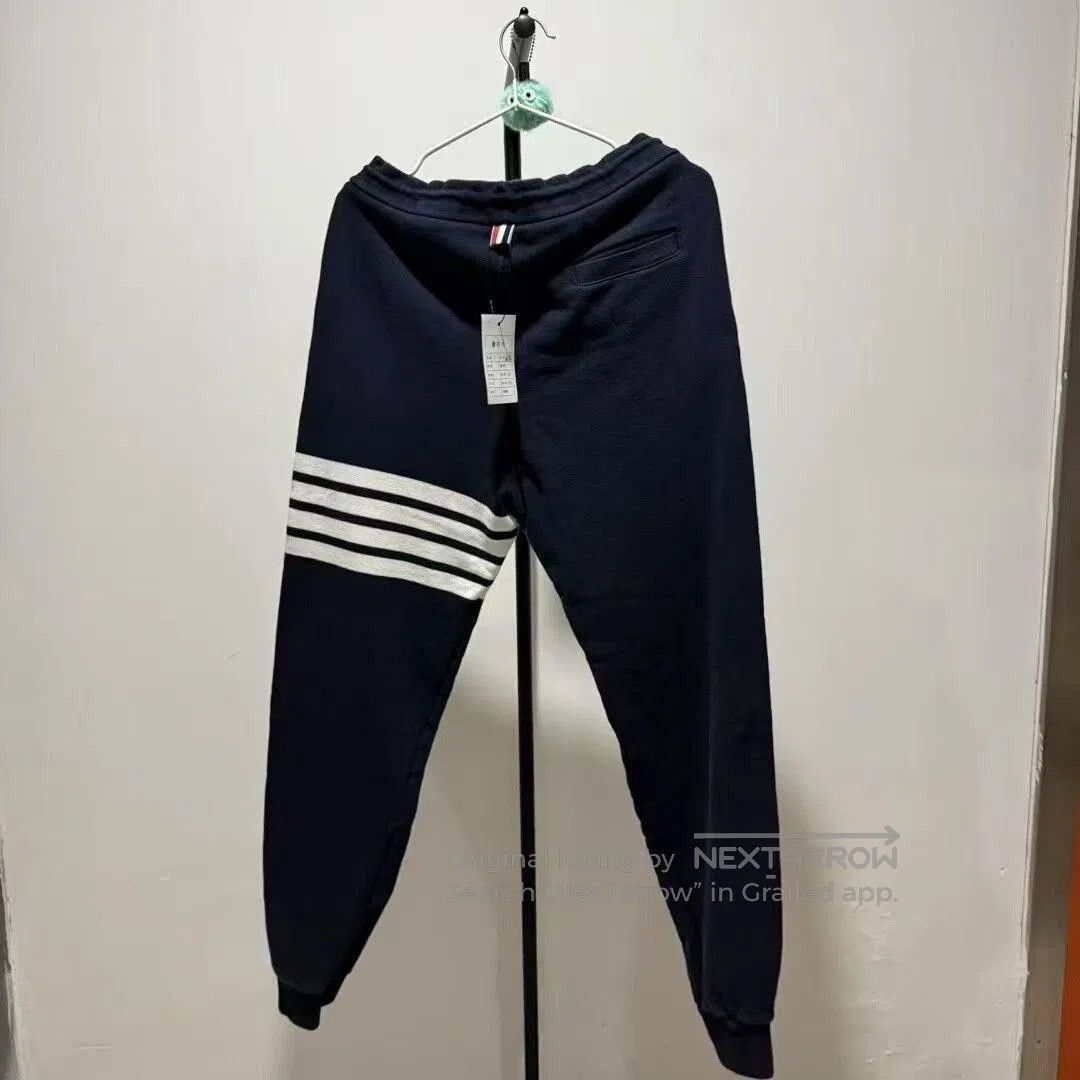 Thom Browne thom browne navy knit stripe joggers. Size US 30 / EU 46 - 2 Thumbnail