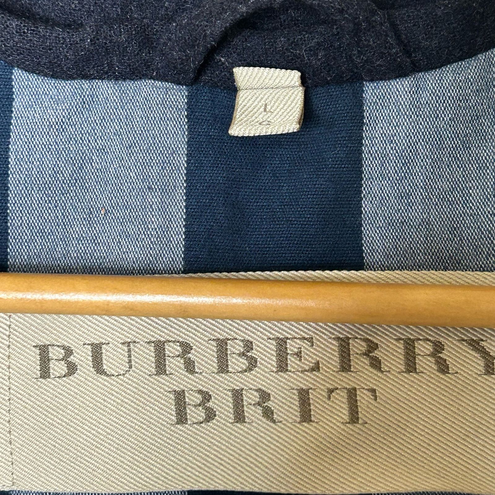 Burberry Burberry Brit Jacket Coat Wool Down Navy Puffer Size L Size US L / EU 52-54 / 3 - 8 Thumbnail