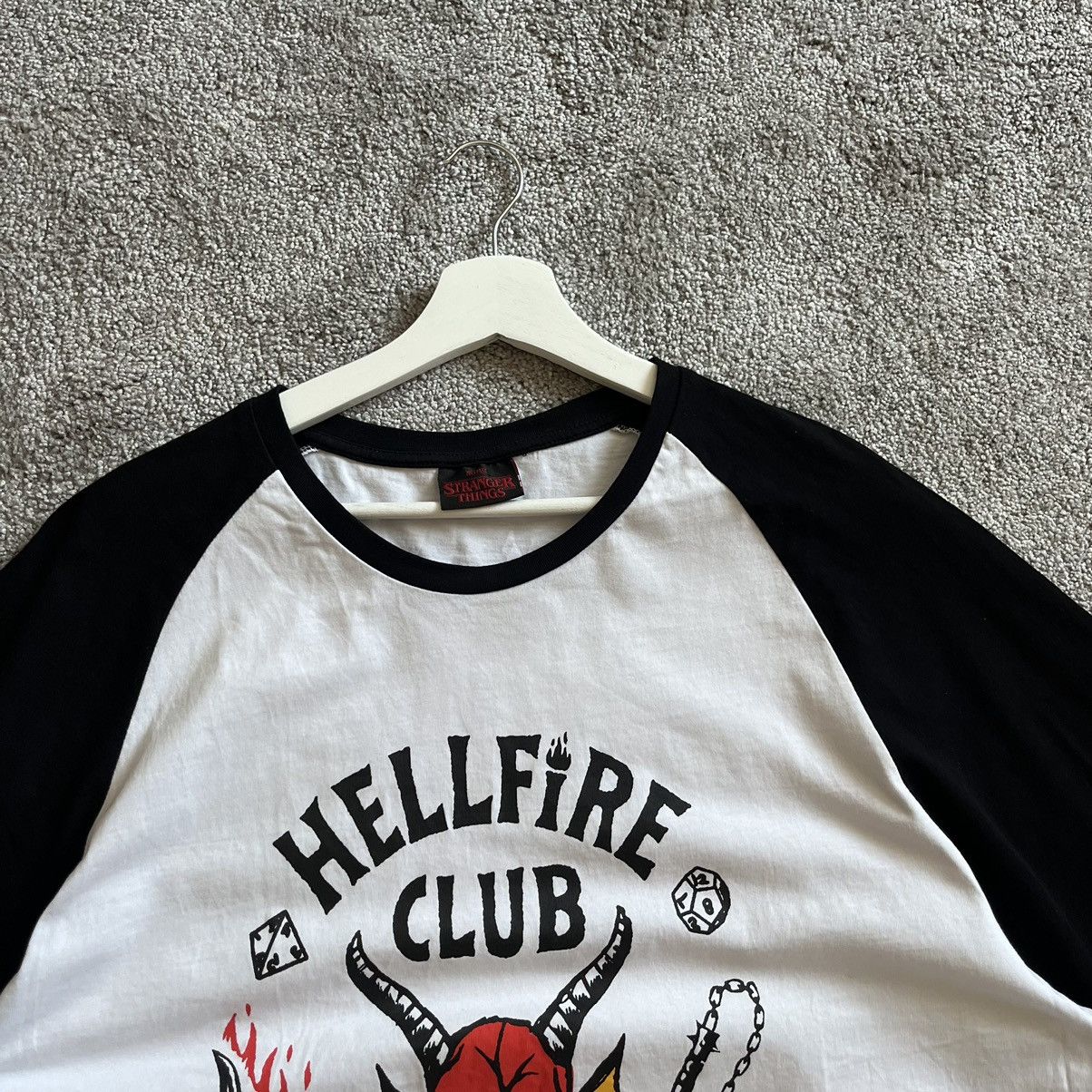 Band Tees The Stranger Things Hellfire Club 3/4 Longsleeve Size US XL / EU 56 / 4 - 3 Thumbnail