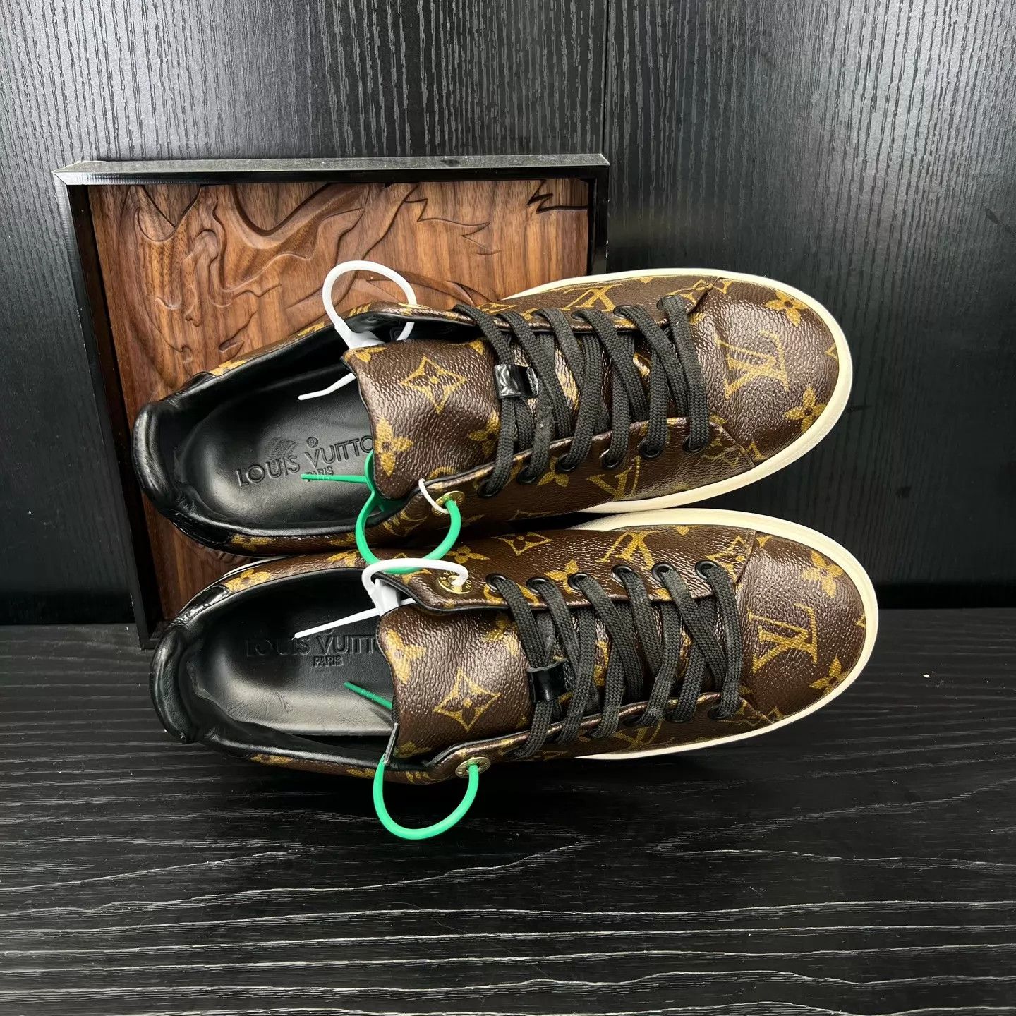 Louis Vuitton LV Frontrow Brown Size 38 Like New OG Box Size US 7.5 / IT 37.5 - 2 Thumbnail
