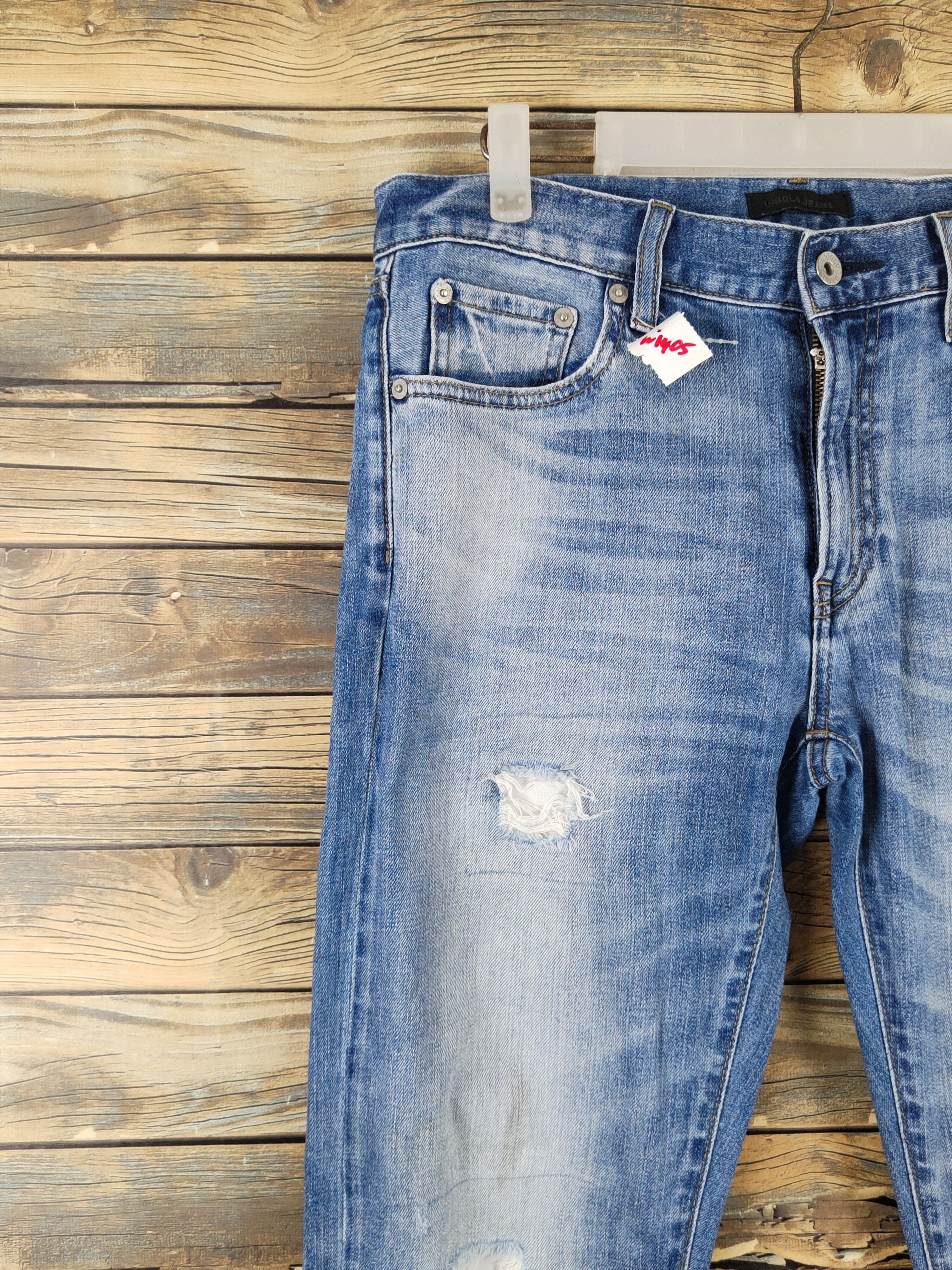 Japanese Brand Uniqlo fabric by Kaihara Blue Distressed Ripped Jeans #W1405 Size US 31 - 3 Thumbnail