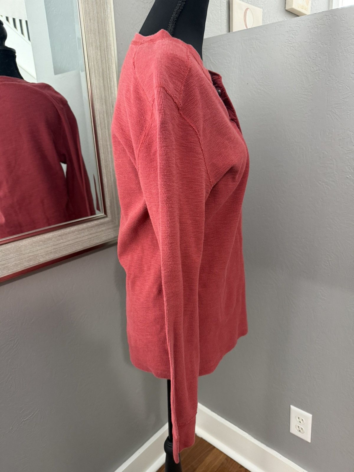 J.Crew J. Crew Red Henley Long Sleeve Slim Shirt Size medium. Size US M / EU 48-50 / 2 - 2 Thumbnail