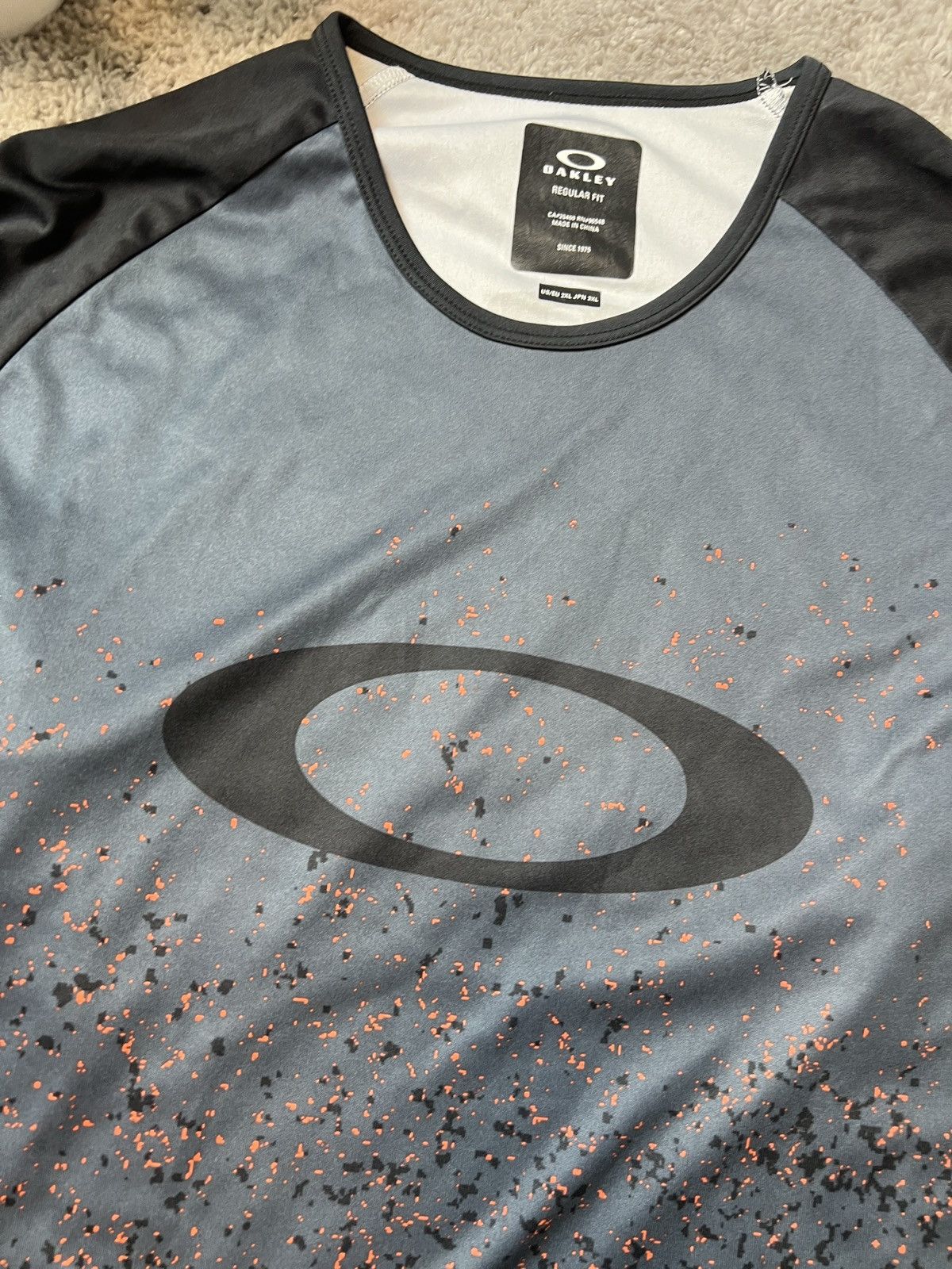 Oakley × Vintage Vintage Oakley T-Shirt Centre Logo Size US XXL / EU 58 / 5 - 4 Thumbnail