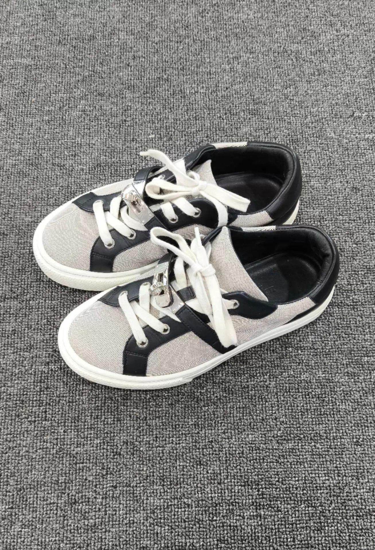Hermes HERMES Kelly Buckle Panda 2T Canvas Sneaker 98 35 Size US 4.5 / IT 34.5 - 1 Thumbnail