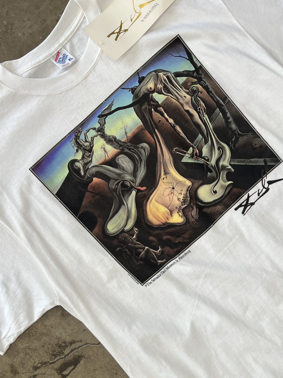 Vintage Vintage Salvador Dali The Persistence of Memory Art Tee XL Size US XL / EU 56 / 4 - 1 Thumbnail