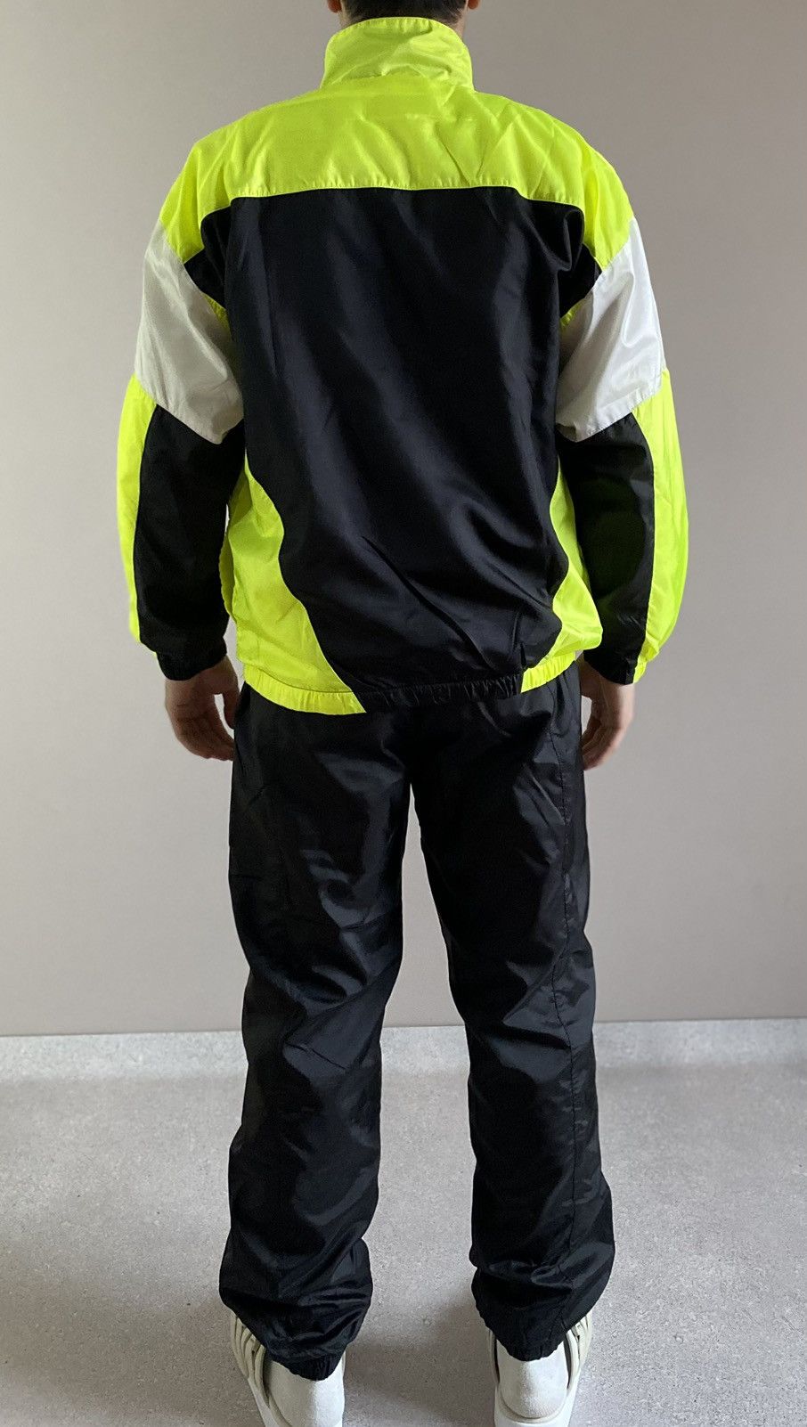 Nike M Vintage Nike International Nylon Tracksuit Jacket Pants 90 Size 48R - 15 Thumbnail