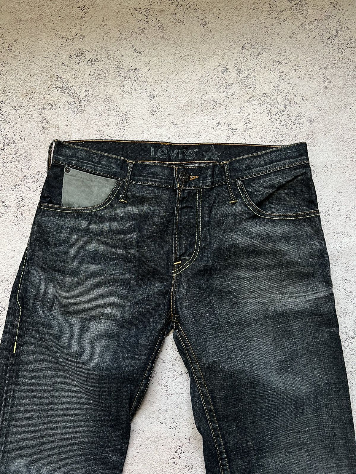 Levi's × Vintage Y2K Levis Blue Star Faded Vintage Jeans Size US 33 - 7 Thumbnail
