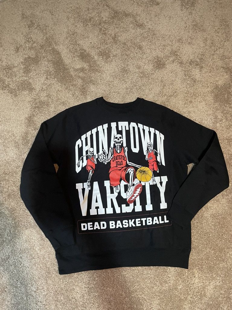 Chinatown Market Dead Basketball Mens store XL Long Sleeve Crewneck Sweatshirt