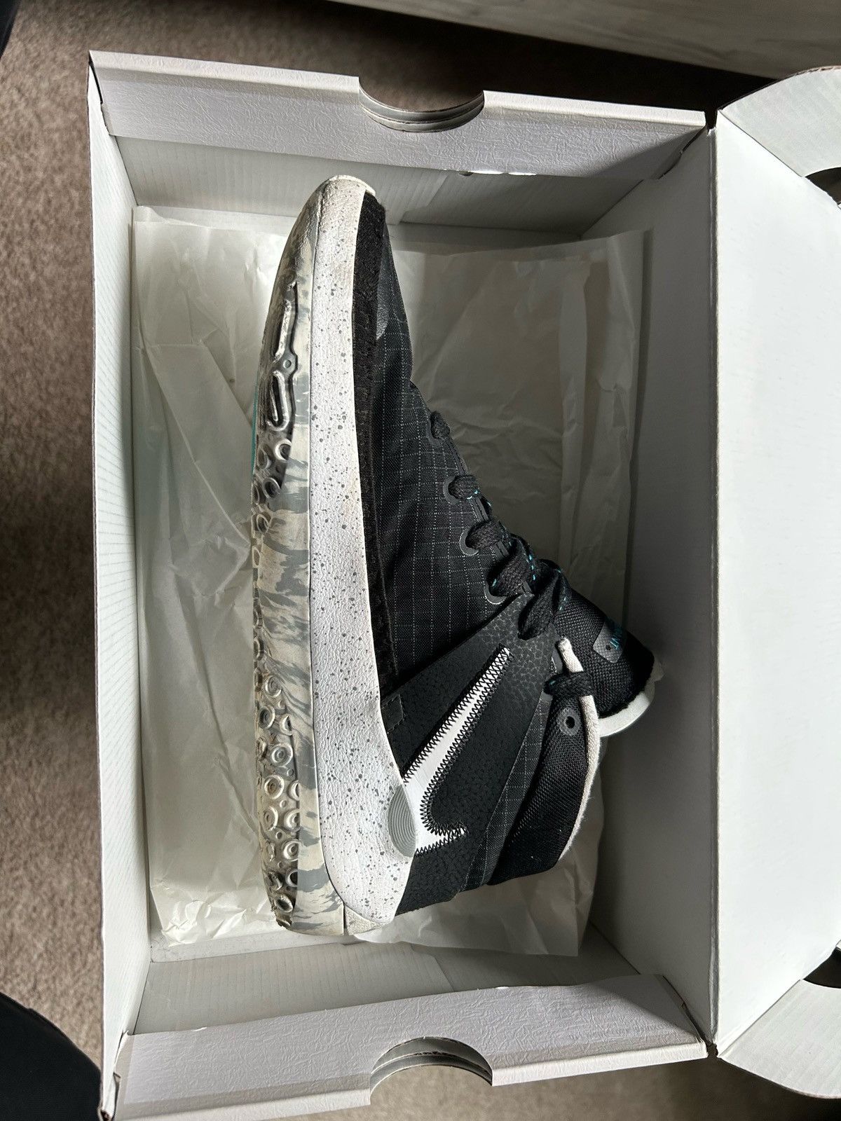 Nike KD 13 Black Grey Size US 7 / EU 40 - 3 Thumbnail