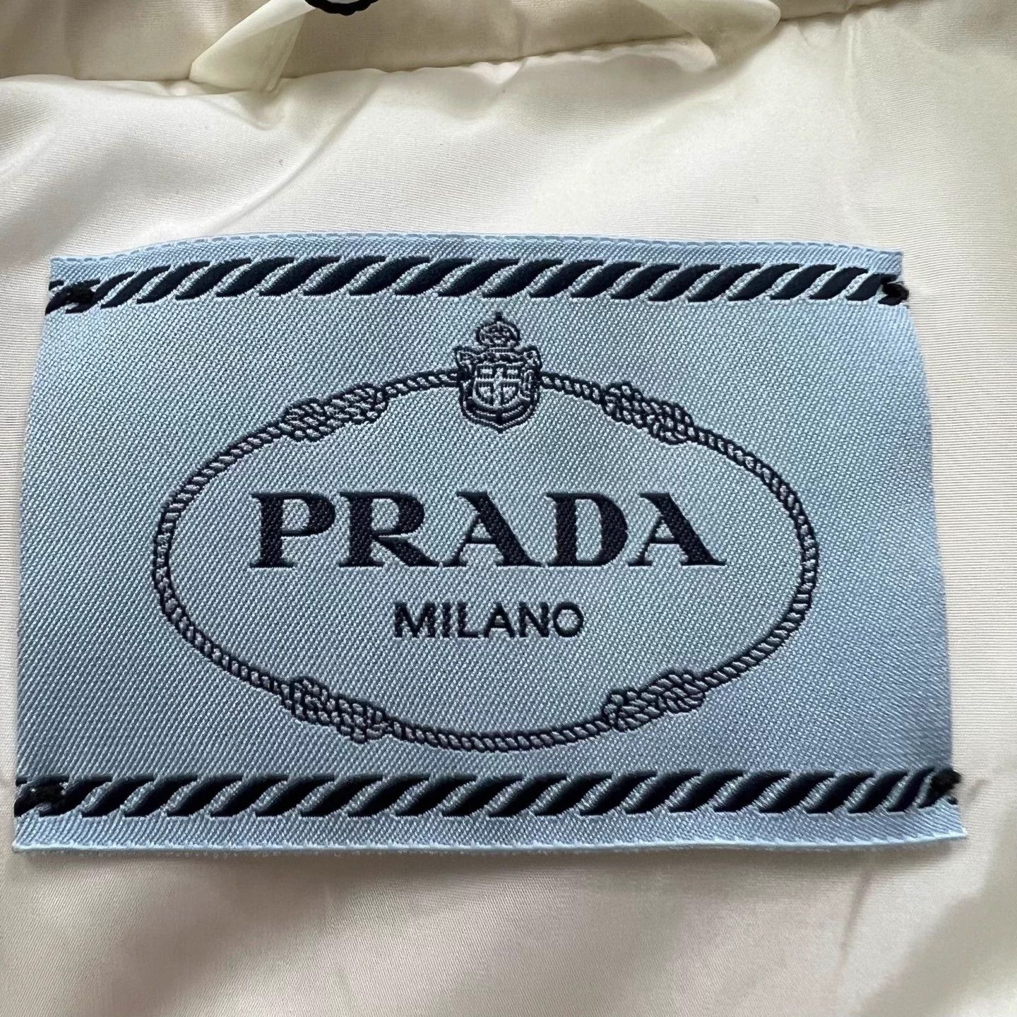 Prada Prada Re-Nylon Puffer Jacket Size 38 99% New Size S / US 4 / IT 40 - 3 Thumbnail