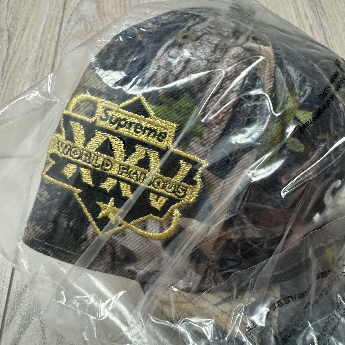 New Era × Supreme Supreme Championship Box Logo Fitted Hat Kanati Camo DS Size ONE SIZE - 7 Thumbnail