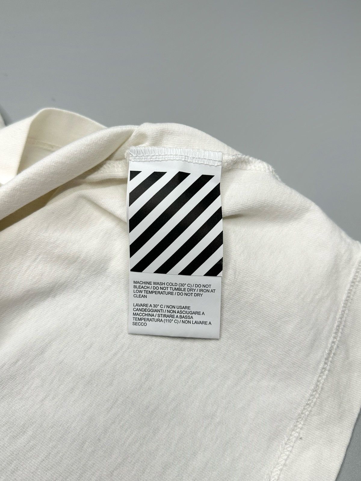 Off-White Off-White Tee Size US L / EU 52-54 / 3 - 7 Thumbnail