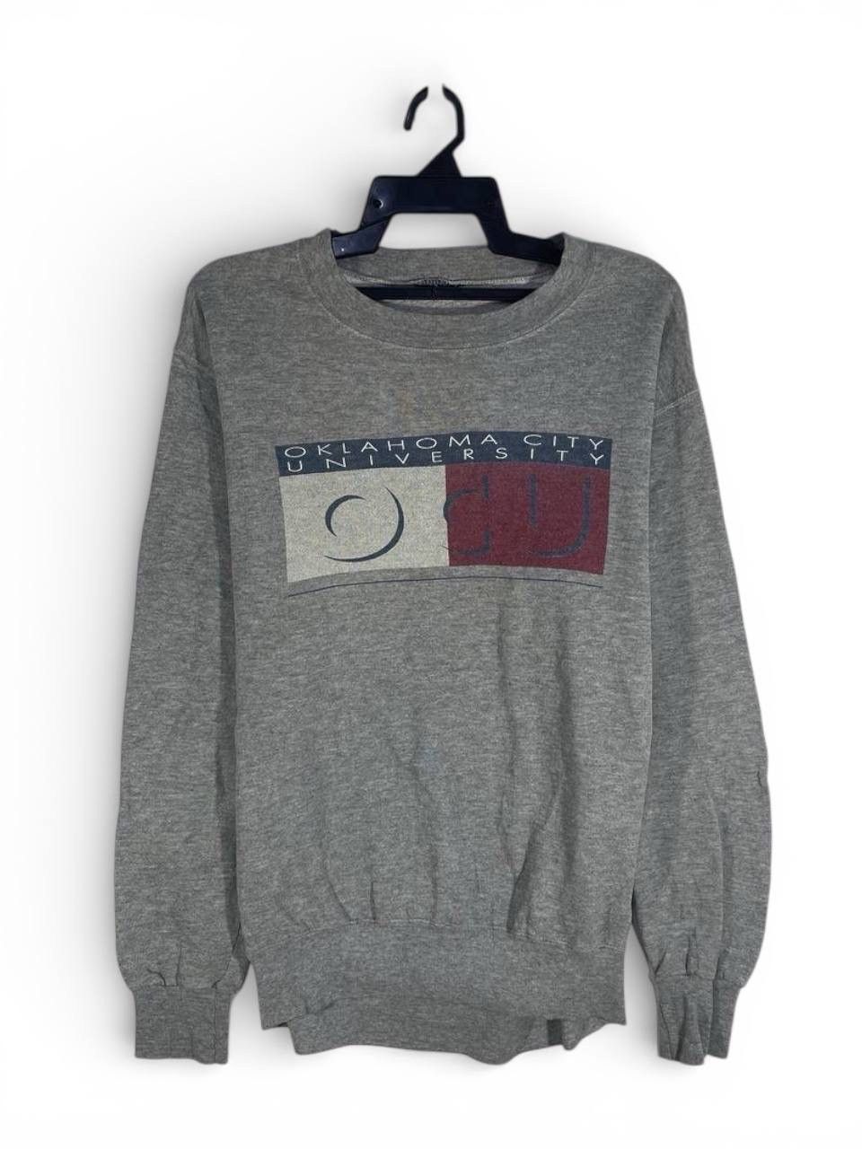 Other Vintage 90s ocu oklahama city university sweatshirt size L Size US L / EU 52-54 / 3 - 1 Thumbnail