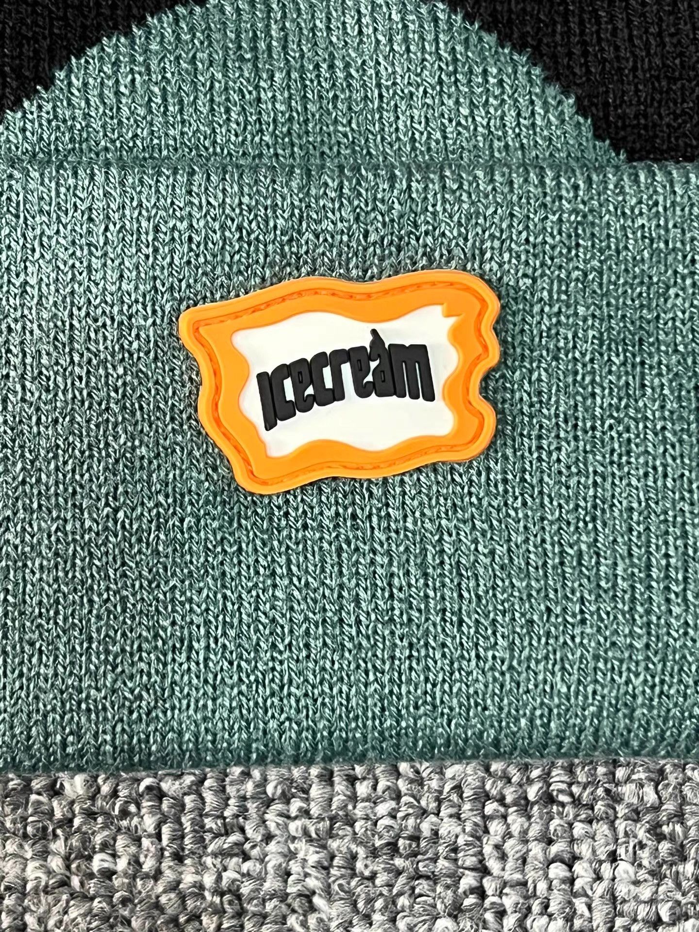 Billionaire Boys Club BBC ICECREAM Contrast Color Rubber Patch Knitted Beanie Q7 Size ONE SIZE - 3 Thumbnail
