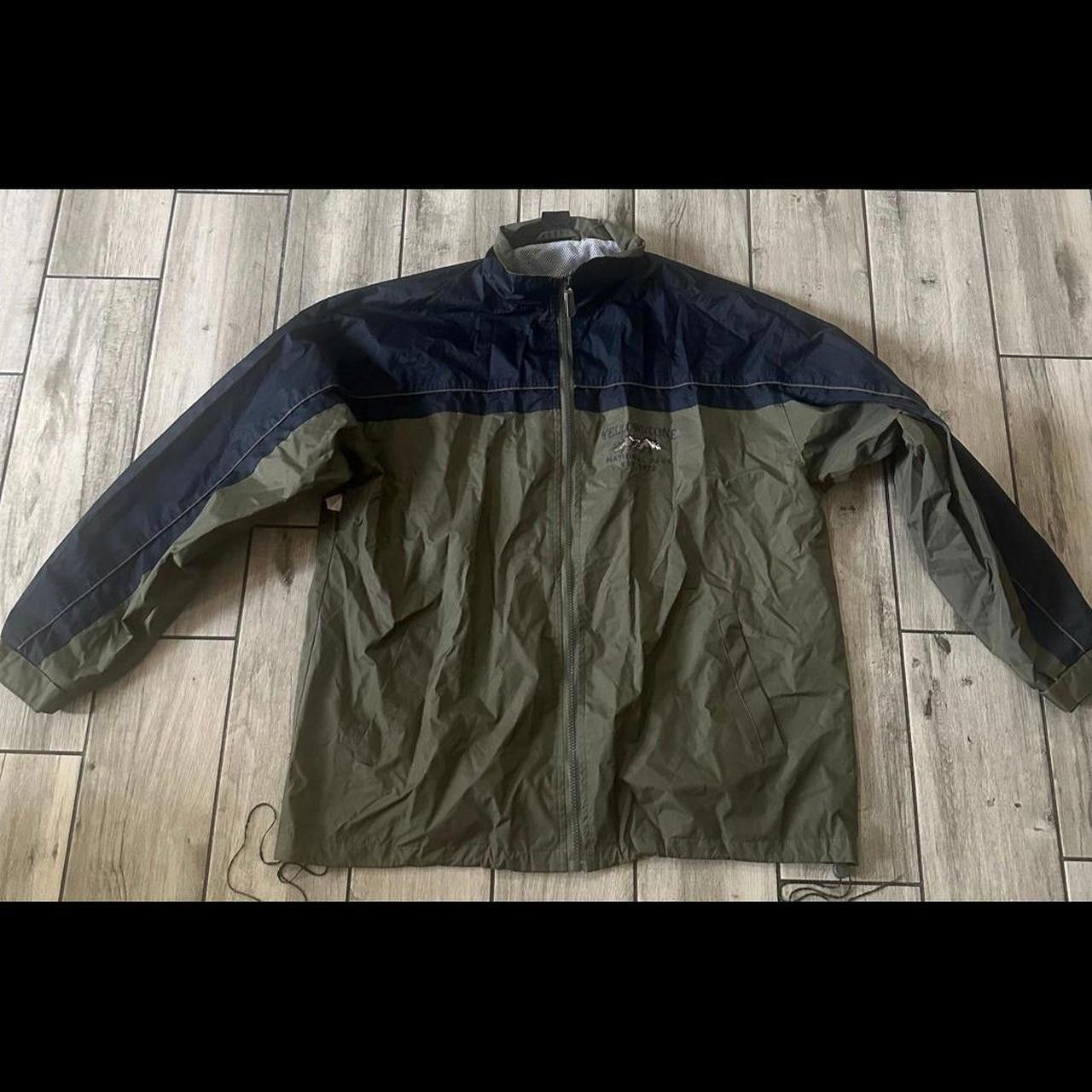 Designer Mens Used Yellowstone National Park Size US XL / EU 56 / 4 - 1 Thumbnail