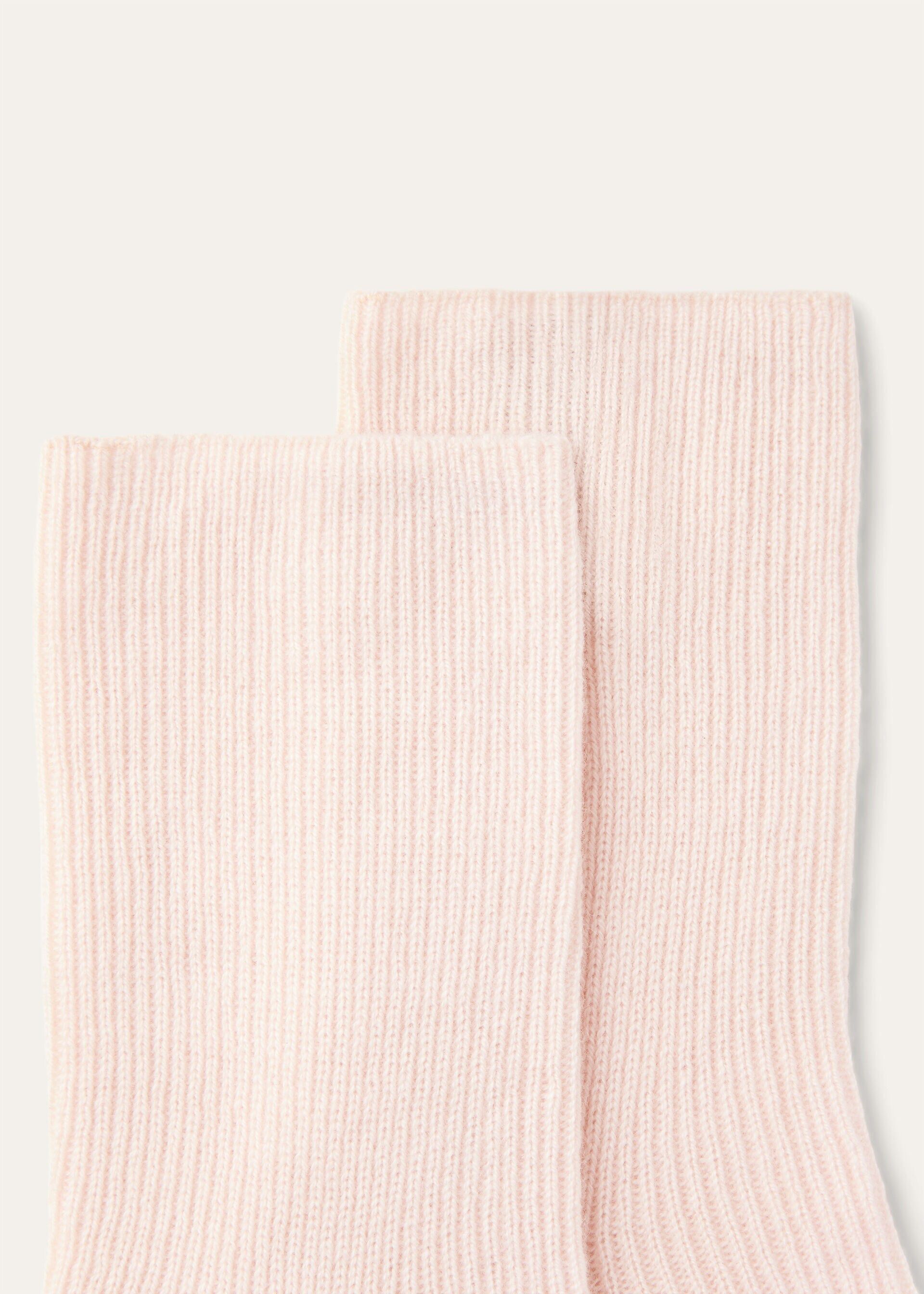 Loro Piana os11x0426 FAQ1318 Size: OS / Socks in Pale Baby Rose Size ONE SIZE - 2 Thumbnail