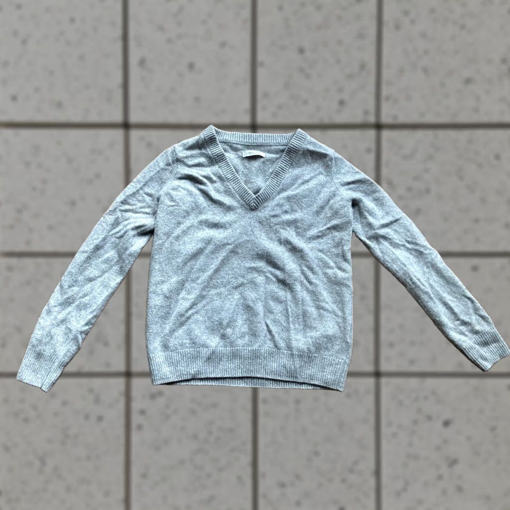 Outerknown VINTAGE OuterKnown Sweater Womens XS Gray V Neck Pullover Cashmere Knit Long Sleeve Casual Workwear - Womens XS Gray Cashmere Knit Pullover V-Neck Size XS / US 0-2 / IT 36-38 - 1 Thumbnail