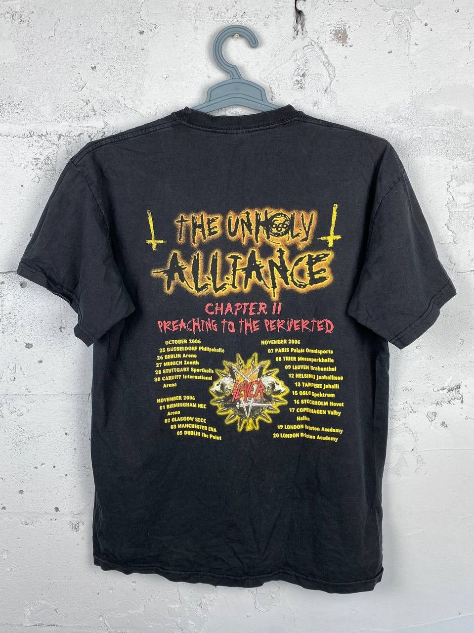 Band Tees × Vintage VINTAGE 2006 SLAYER THE UNHOLY ALLIANCE Distressed T Shirt Size US M / EU 48-50 / 2 - 1 Thumbnail