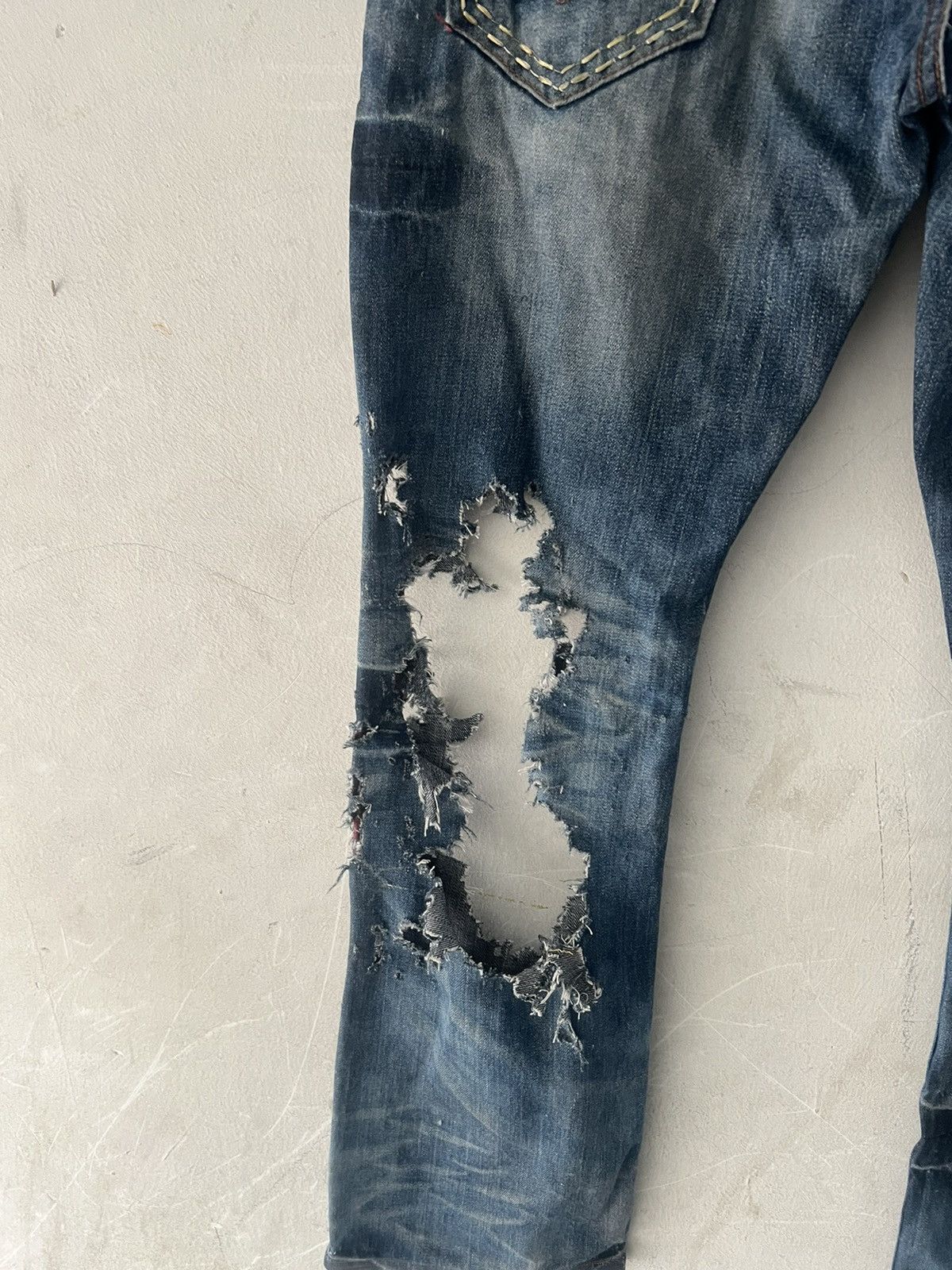 Hysteric Glamour SUPER THRASHED🔥SEMANTIC DESIGN RIPPED DENIM KURT KOBAIN Size US 33 - 11 Thumbnail