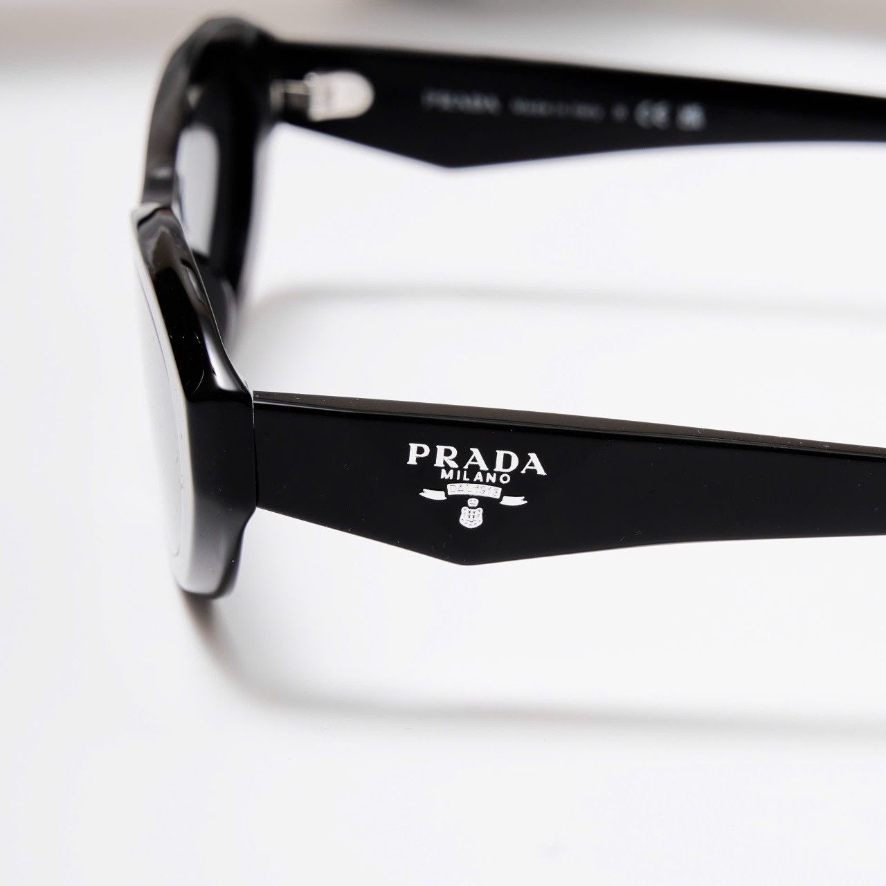 Prada PRADA 0PR 26ZS 16K08Z SUNGLASSES Size ONE SIZE - 3 Thumbnail