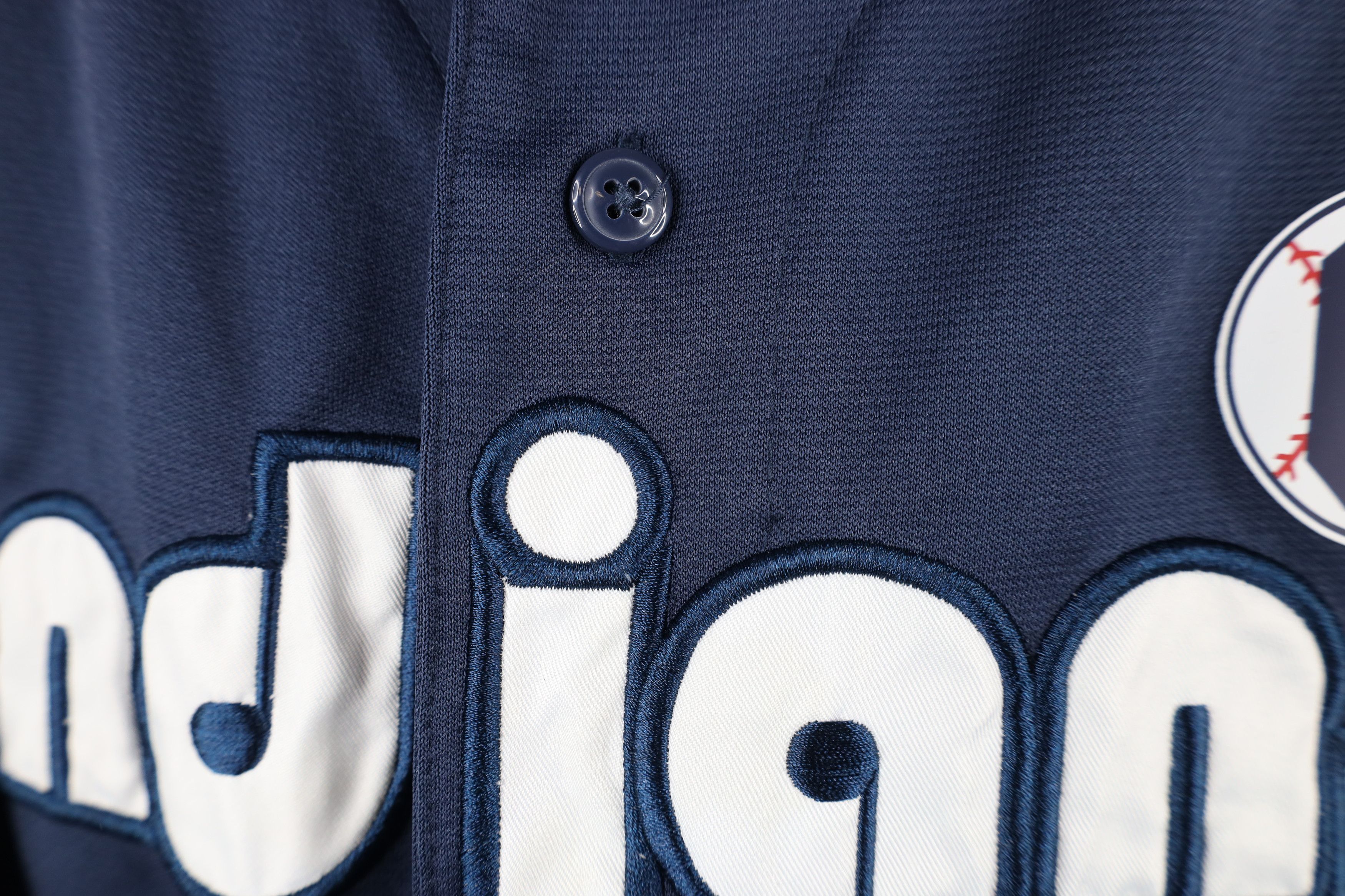 Vintage Vintage Y2K Cleveland Indians Baseball Jersey Blue Polyester Size US XL / EU 56 / 4 - 6 Thumbnail