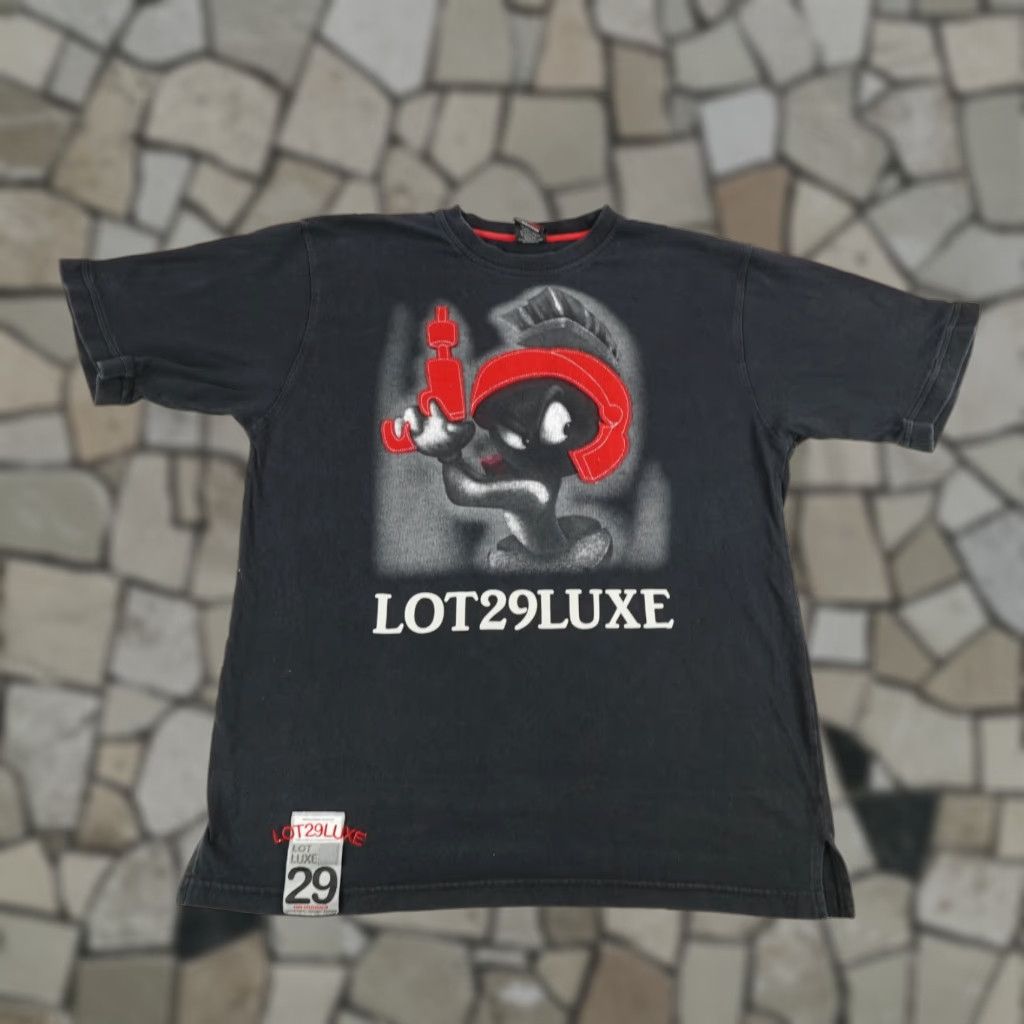 Vintage VINTAGE Lot 29 T Shirt Mens Large Black Marvin The Martian Looney Tunes Graphic Print Casual Cotton Short Sleeve Crew Neck 90s Theme Mens Size US L / EU 52-54 / 3 - 1 Thumbnail