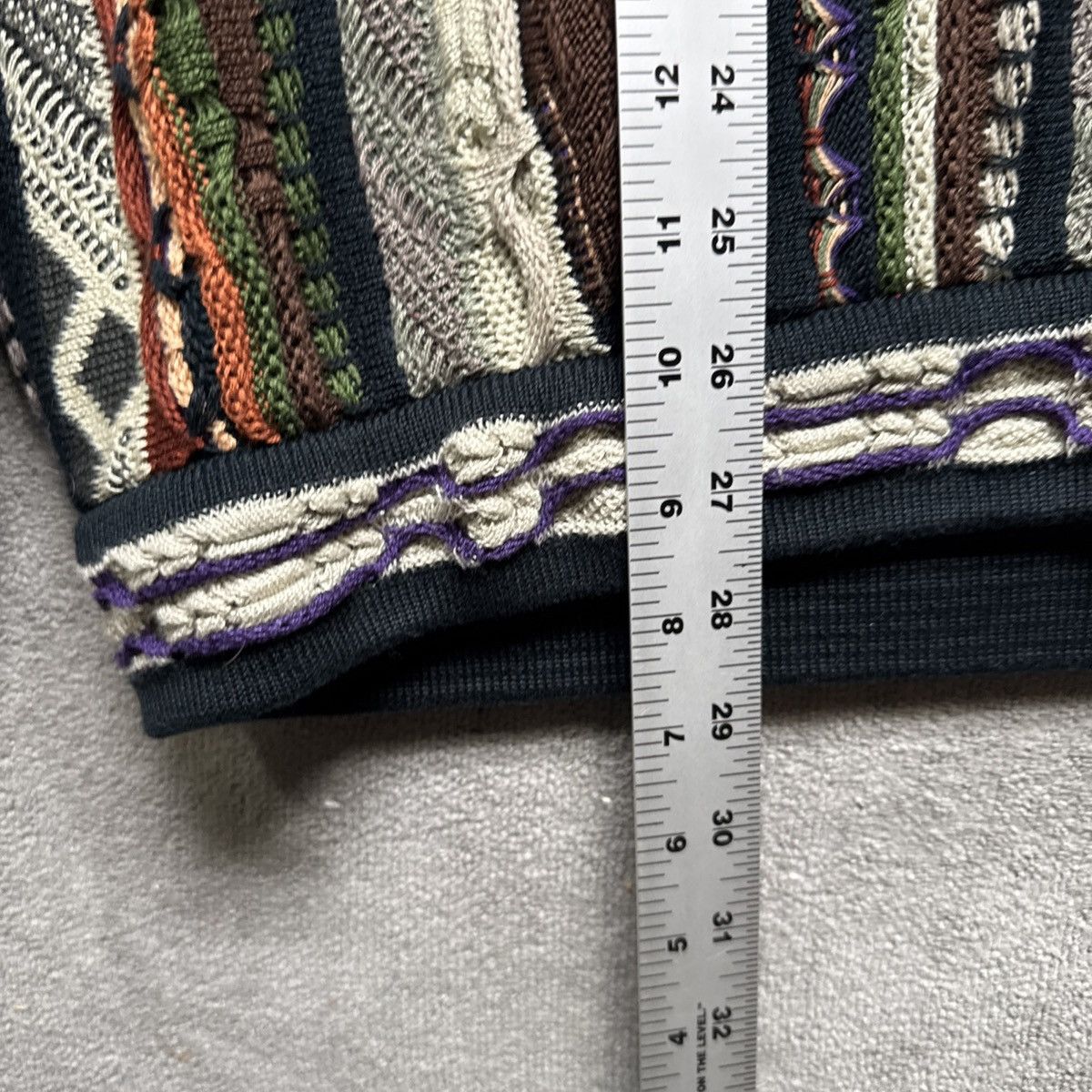 Coogi Coogi Australia Sweater Mens Large V Neck 3D Knit Size US L / EU 52-54 / 3 - 4 Thumbnail