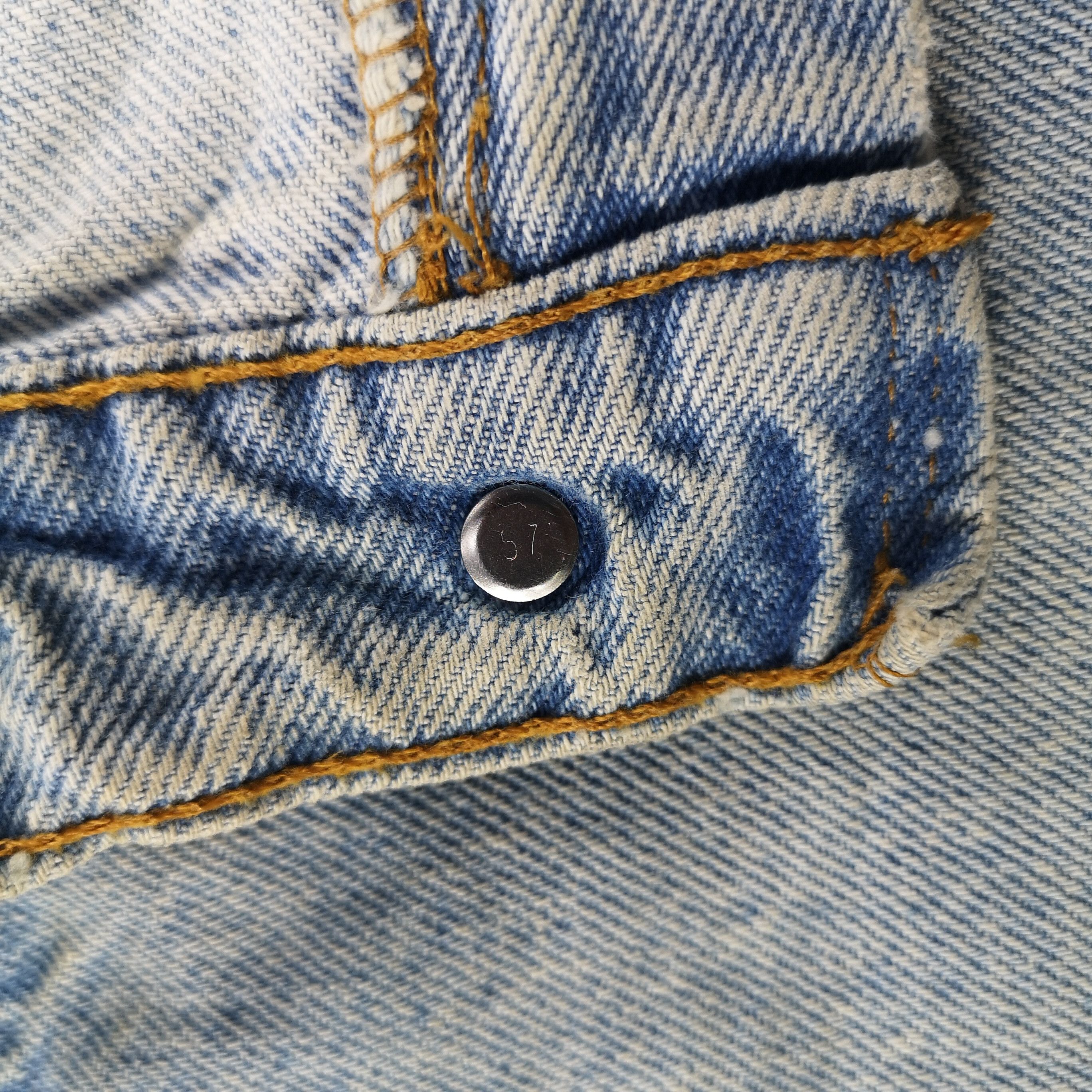 Levi's × Vintage Vintage Light Wash Levis 560 Orange Tab Jeans -JM1070 Size US 34 / EU 50 - 9 Thumbnail