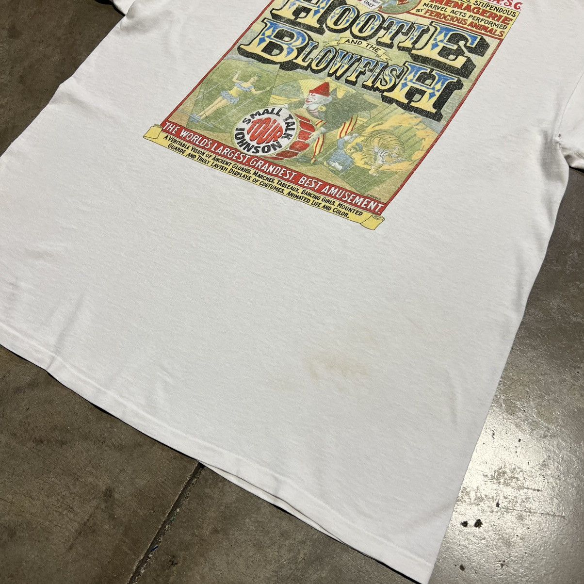 Band Tees Vintage Hootie and the Blowfish band Tee Small Talk Johnson Size US XL / EU 56 / 4 - 2 Thumbnail