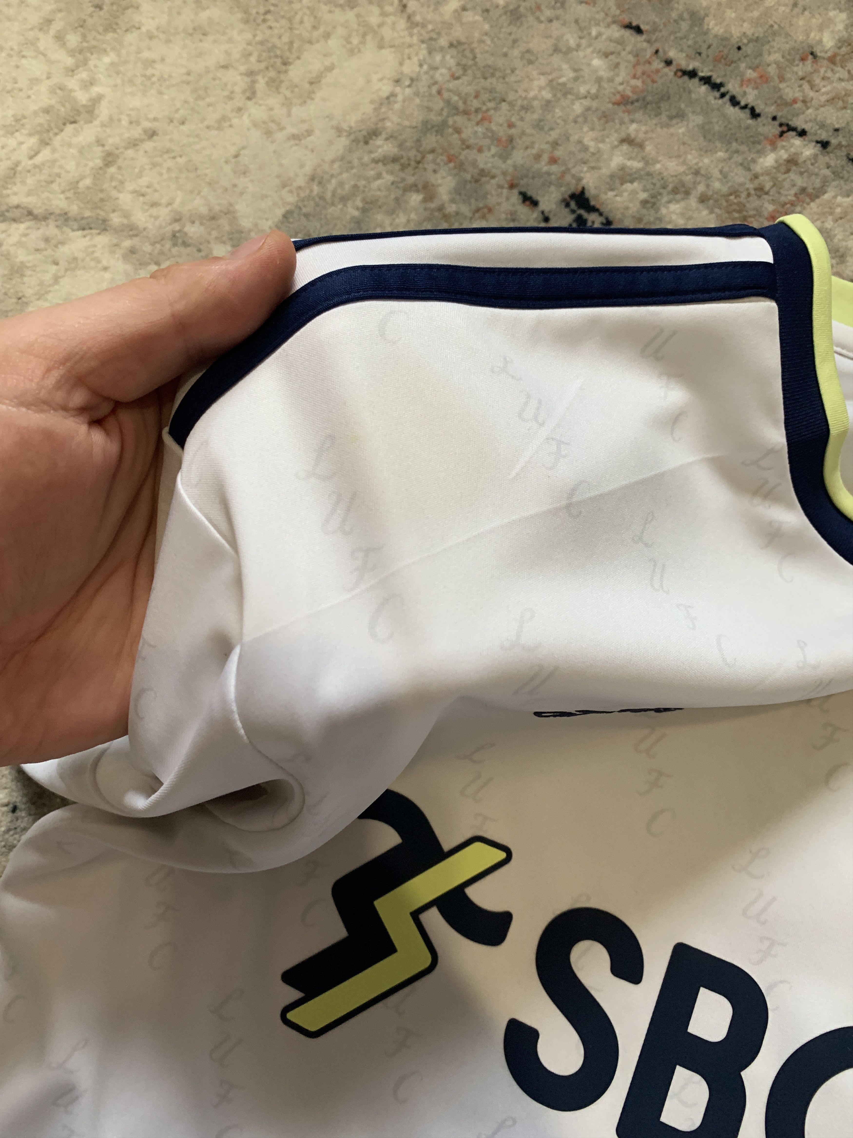 Adidas Adidas Leeds United AARONSON 7 Jersey 2022/2023 Size US M / EU 48-50 / 2 - 7 Thumbnail