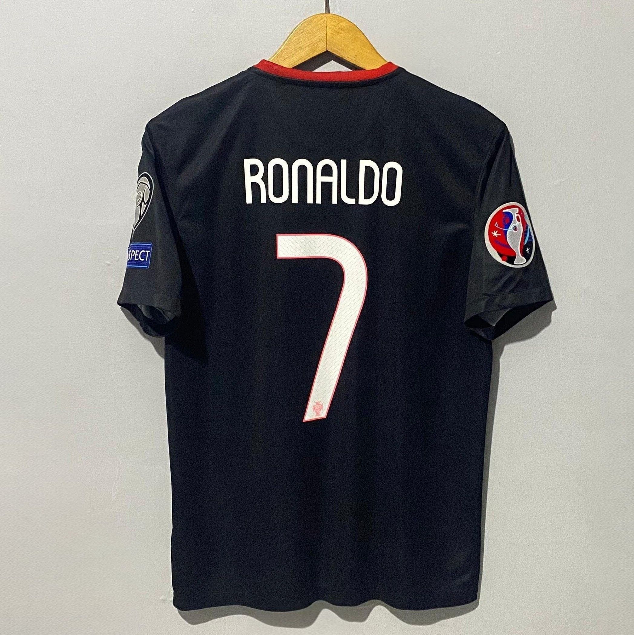 Nike Portugal 2015-2016 Away Jersey Cristiano Ronaldo Size US M / EU 48-50 / 2 - 2 Thumbnail