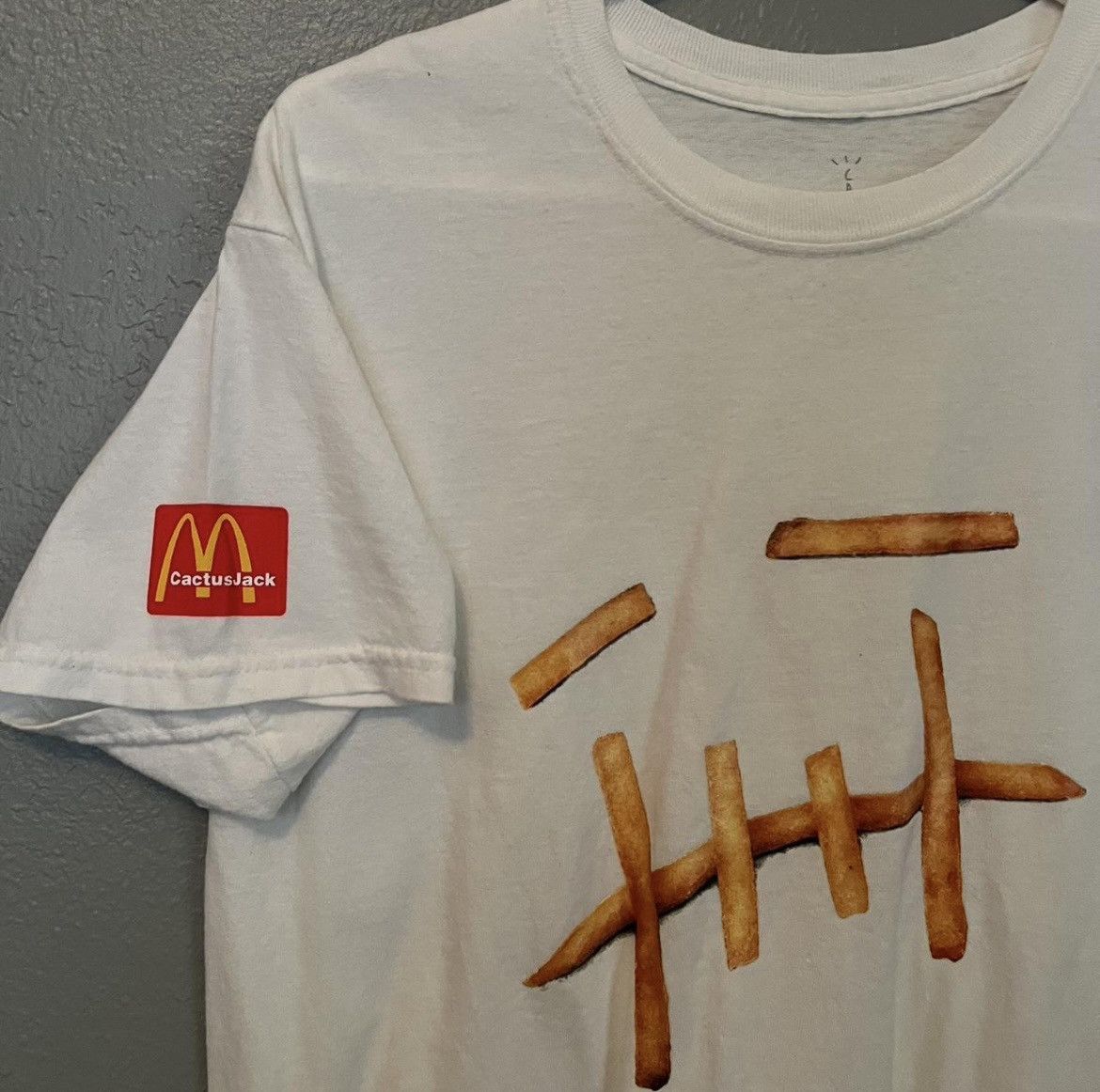Travis Scott Travis Scott Cactus Jack McDonald's Fry Face Tee Size US S / EU 44-46 / 1 - 2 Thumbnail