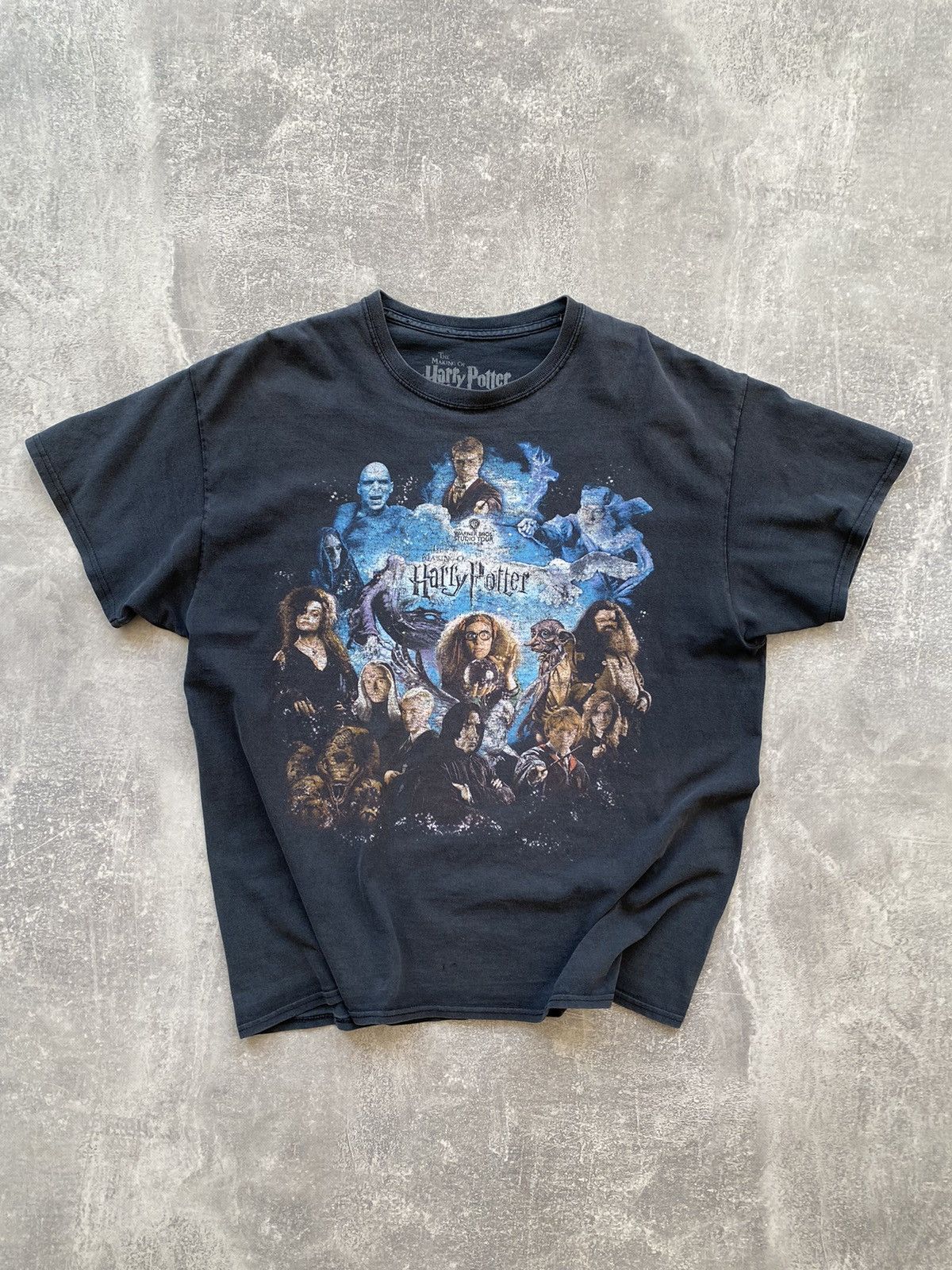 Vintage 🔥GRAIL🔥Vintage Harry Potter Distressed Cropped T-shirt Size US XL / EU 56 / 4 - 2 Thumbnail
