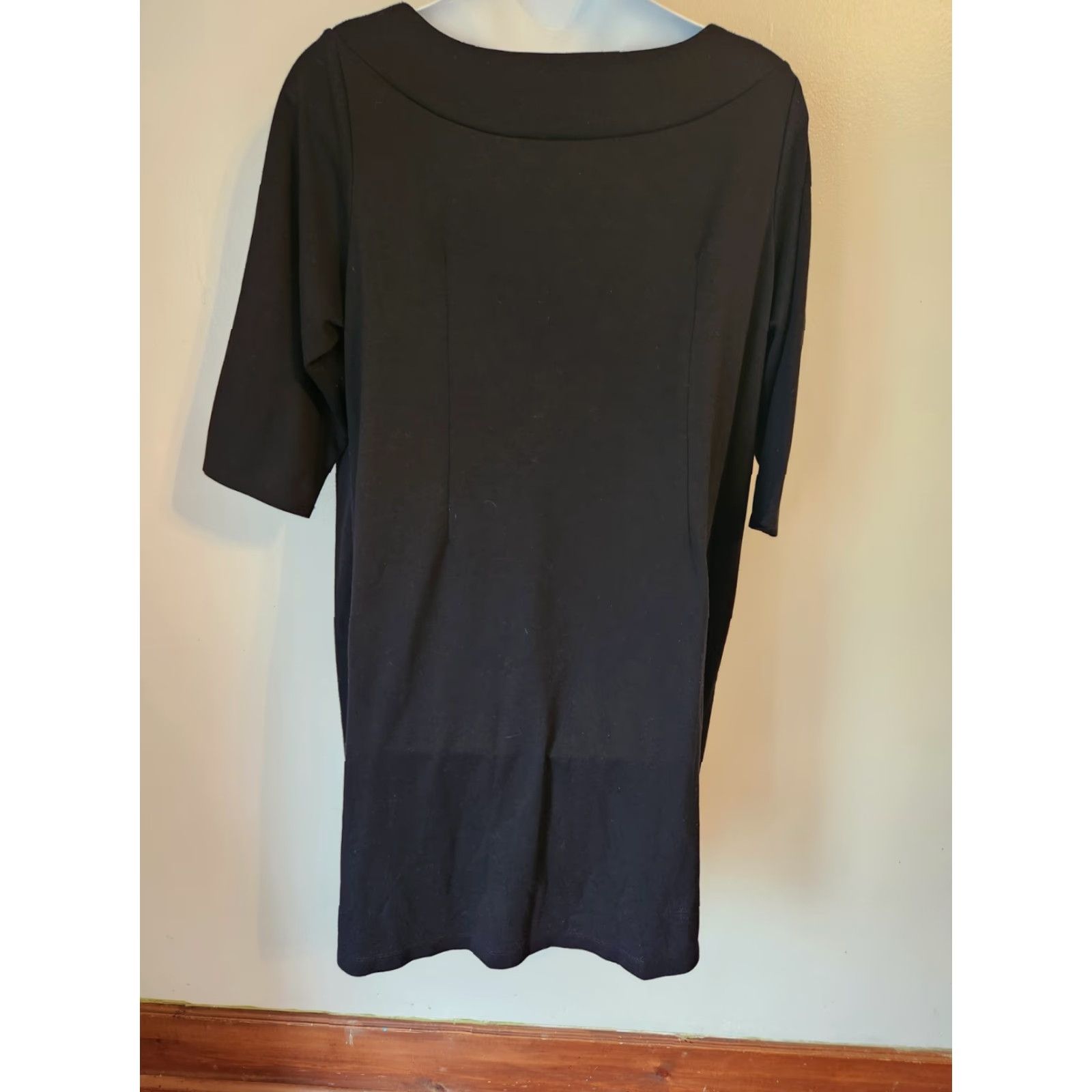Avenue Avenue Black Beaded Trim Knee Length Shift Dress 3X Women Adult Plus Size Black Beaded Shift Dress knee length Size XXL / US 16-18 / IT 52-54 - 4 Thumbnail