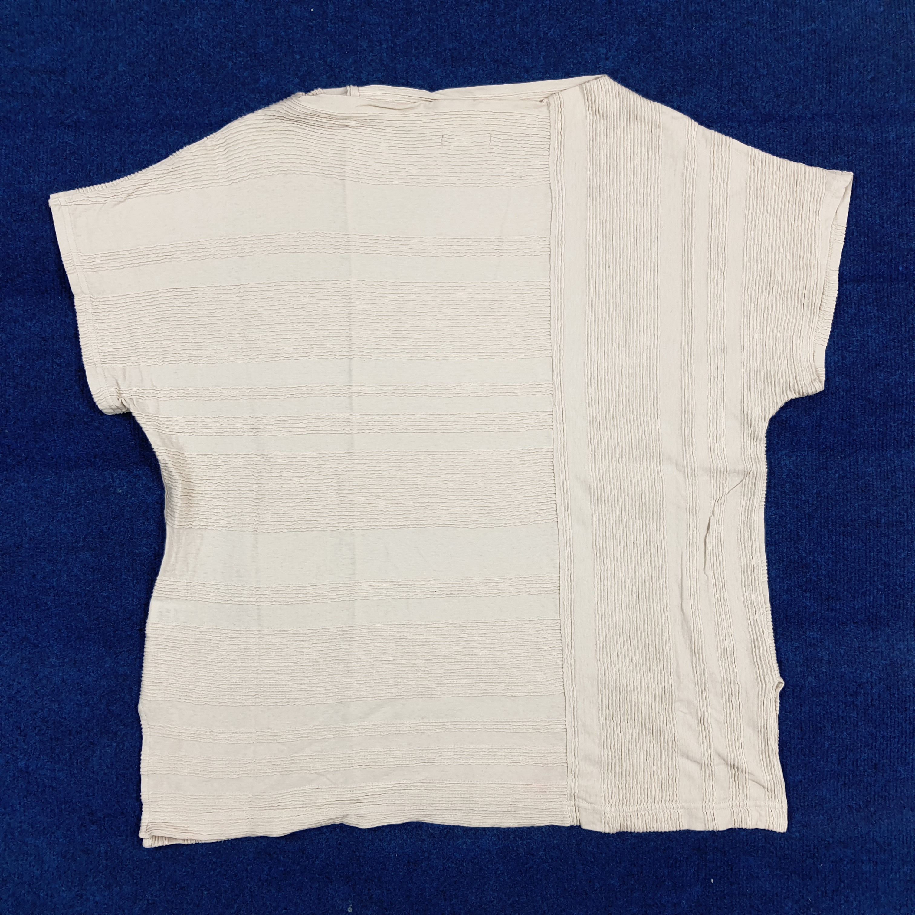 Issey Miyake Vintage Plantation Issey Miyake Crinkle Pleated Top C301N72 Size M / US 6-8 / IT 42-44 - 3 Thumbnail