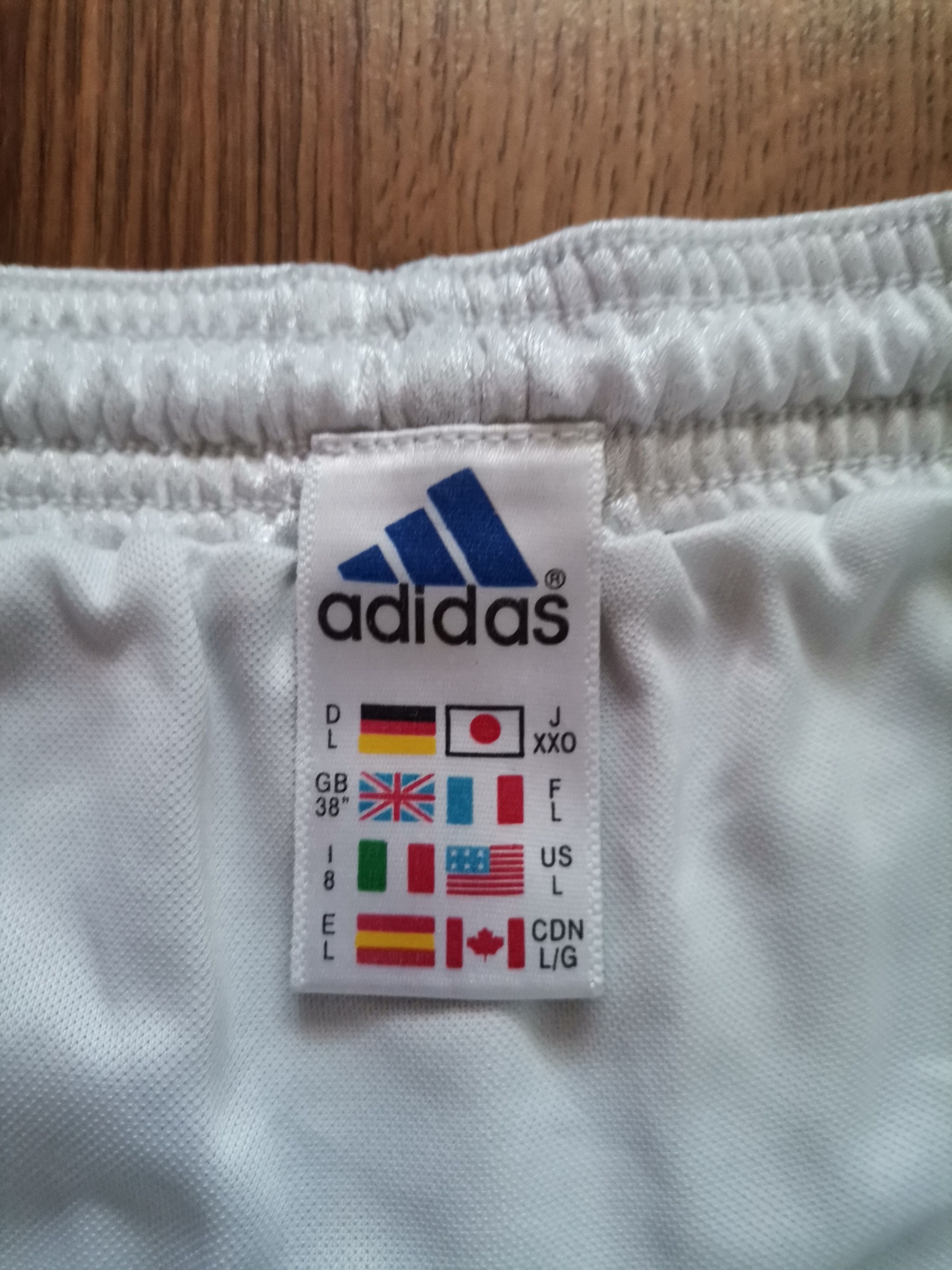 Adidas Vintage Adidas Striped Shorts Size US 32 / EU 48 - 2 Thumbnail