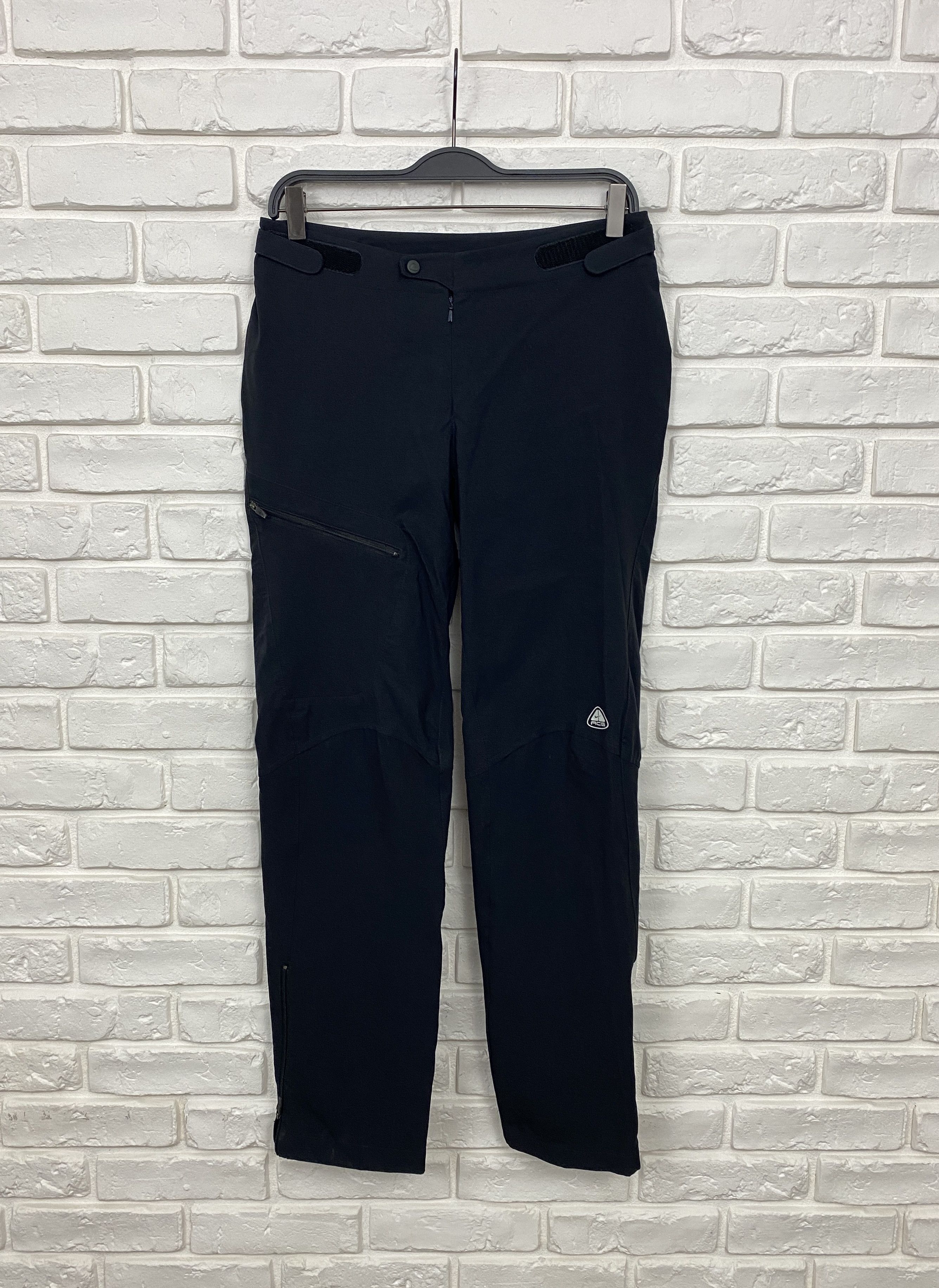 Nike Nike ACG Nylon Trekking Active Pants Trousers Black Size S Size 27" / US 4 / IT 40 - 1 Thumbnail