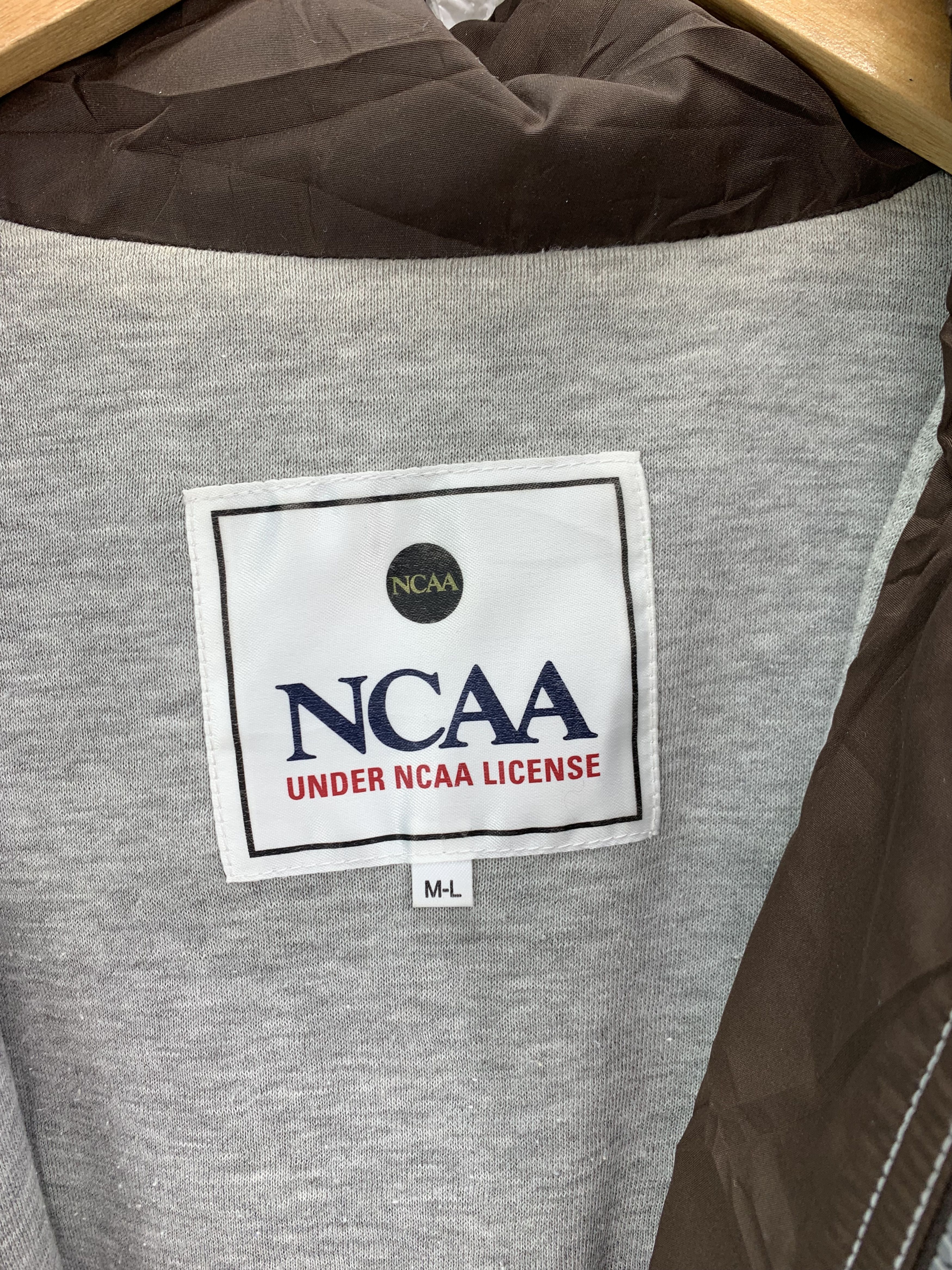NCAA NCAA Champion lightweight Hoodie Jacket Size US XL / EU 56 / 4 - 4 Thumbnail