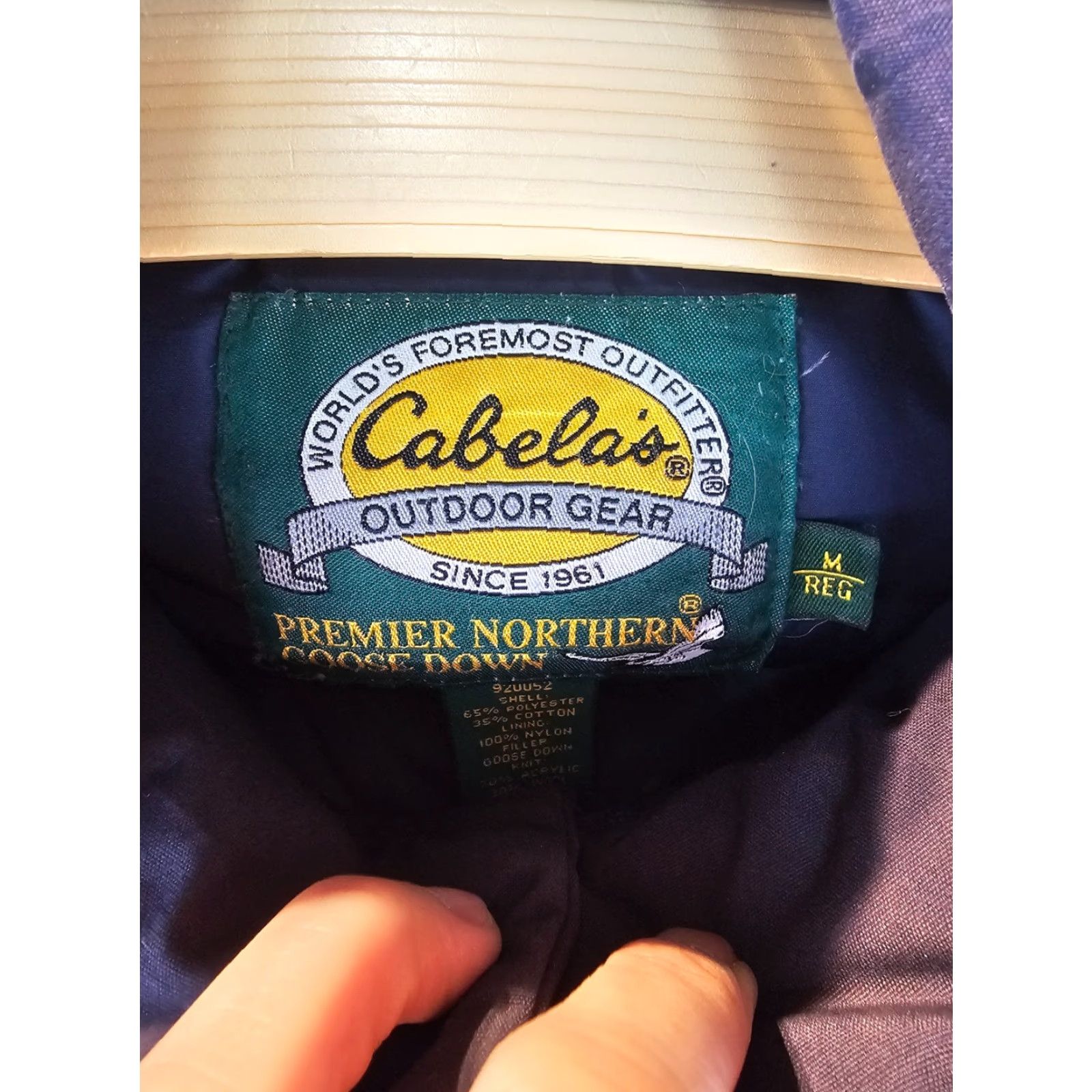 Vintage VINTAGE Cabela's BLUE DOWN VEST SZ MEDIUM Men Vest Size US M / EU 48-50 / 2 - 2 Thumbnail