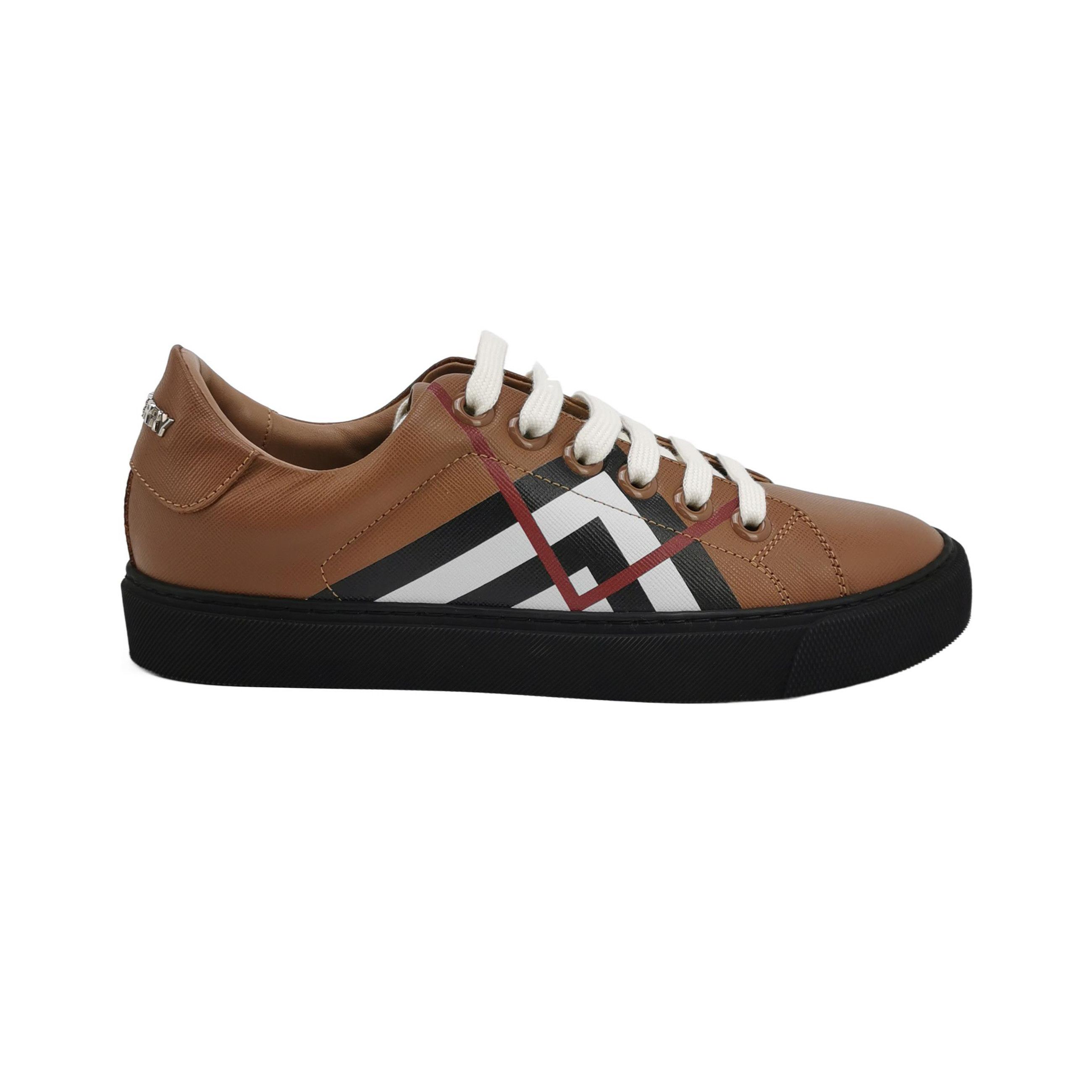 Burberry Burberry Women 6 Lowtop Sneakers Size US 6 / IT 36 - 1 Thumbnail