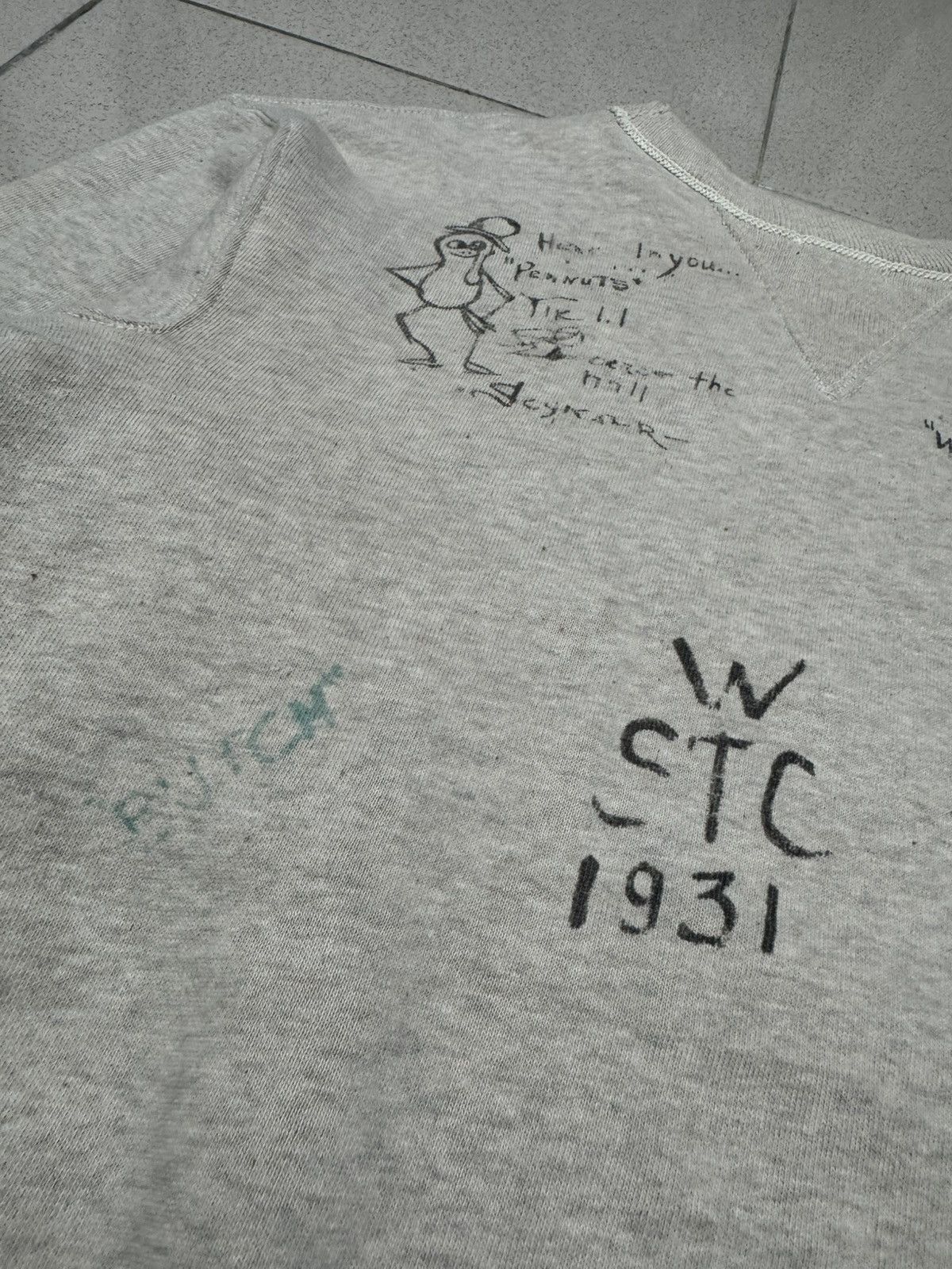 Warehouse & Co. WAREHOUSE JAPAN BETTY CO-ED PATSY SWEATSHIRT Size US M / EU 48-50 / 2 - 3 Thumbnail