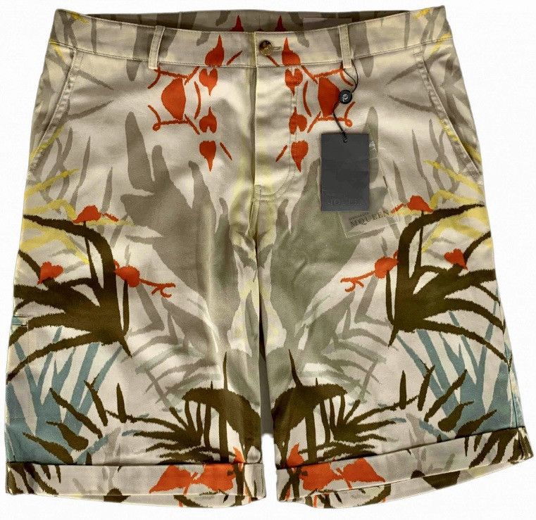 Alexander McQueen Alexander McQueen 🇮🇹 tropical sunrise walking shorts 50 NEW Size US 34 / EU 50 - 1 Thumbnail